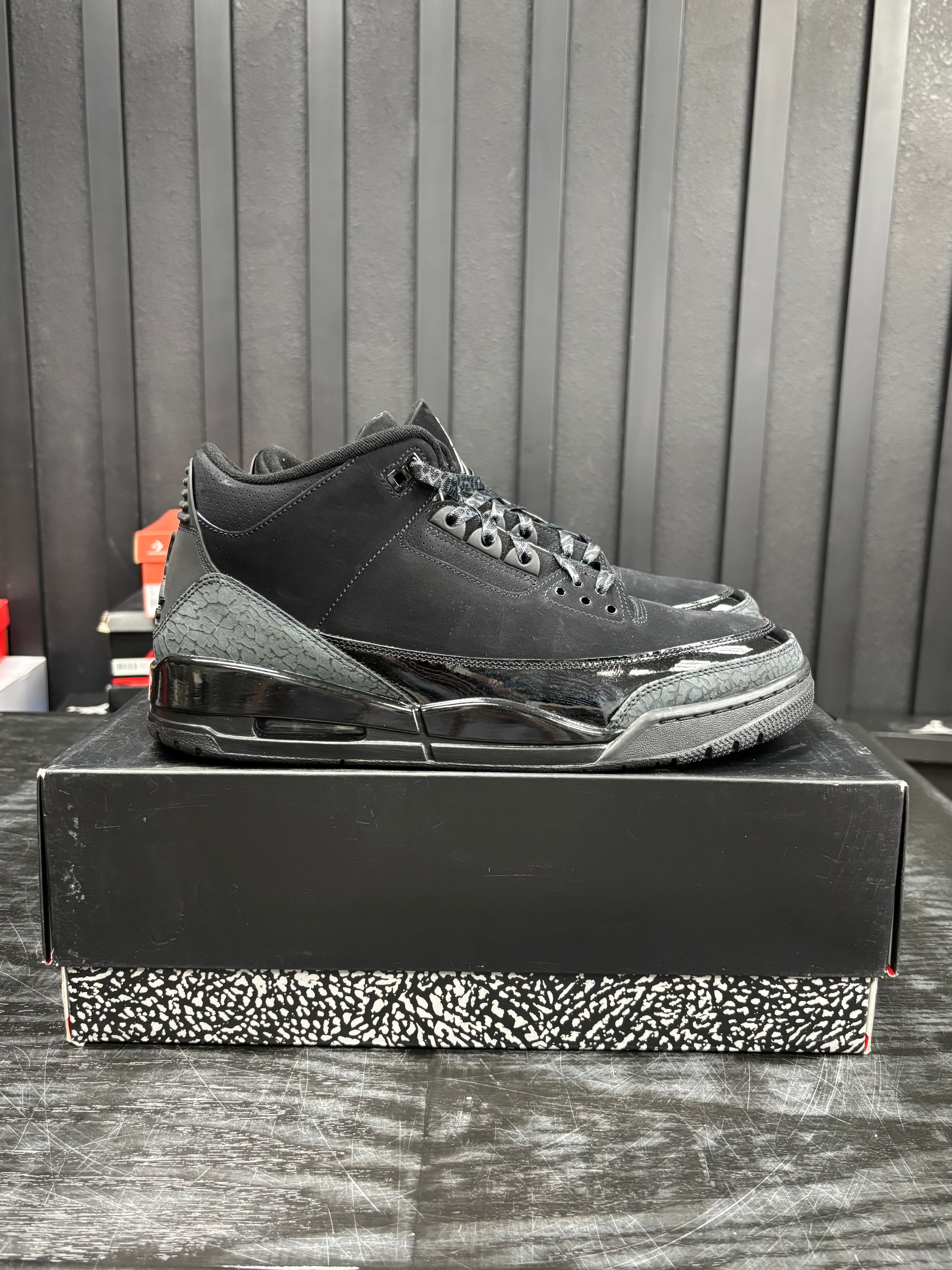 Jordan 3 Retro Black Cat (2025) - Used - 3851