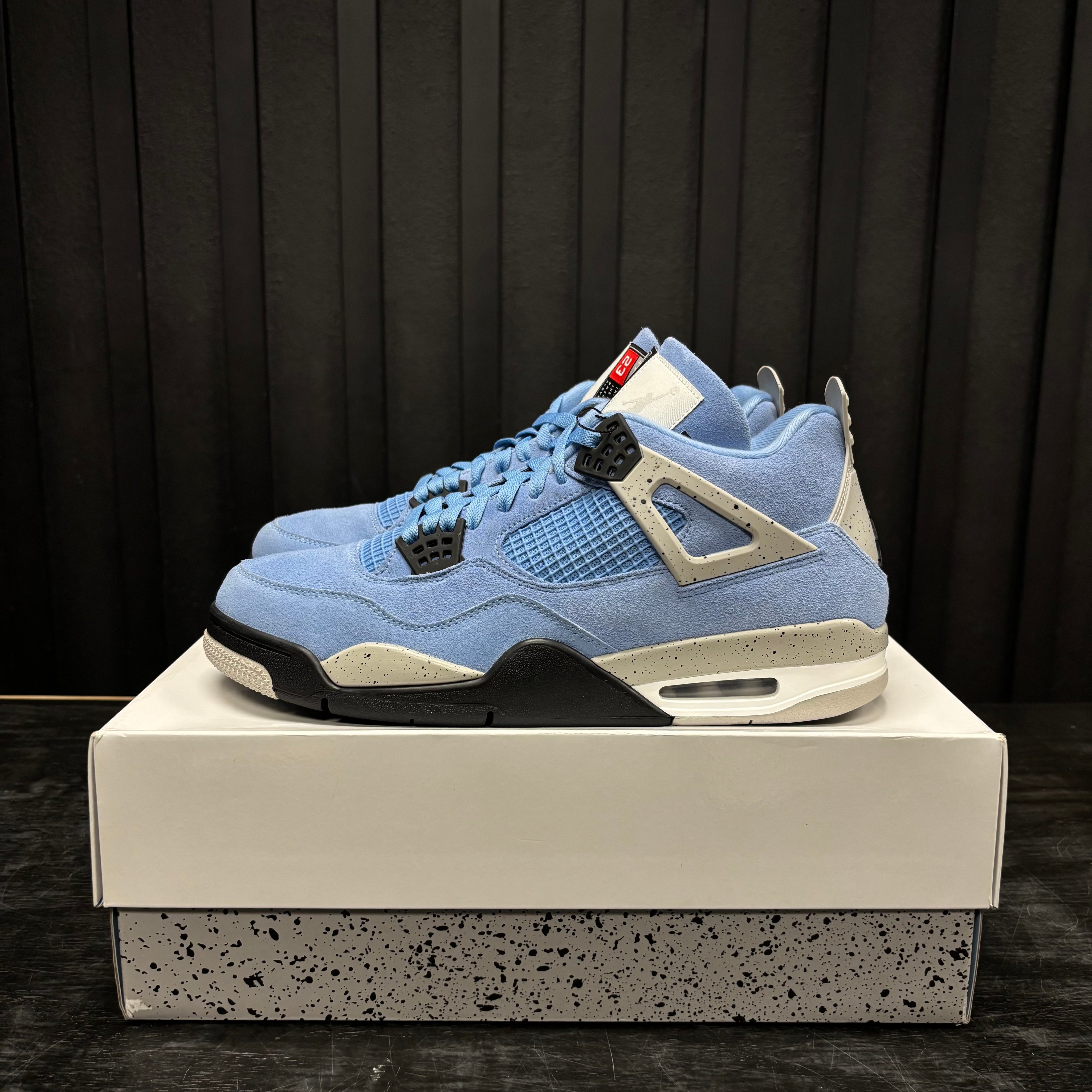Jordan 4 Retro University Blue - Used - 3848