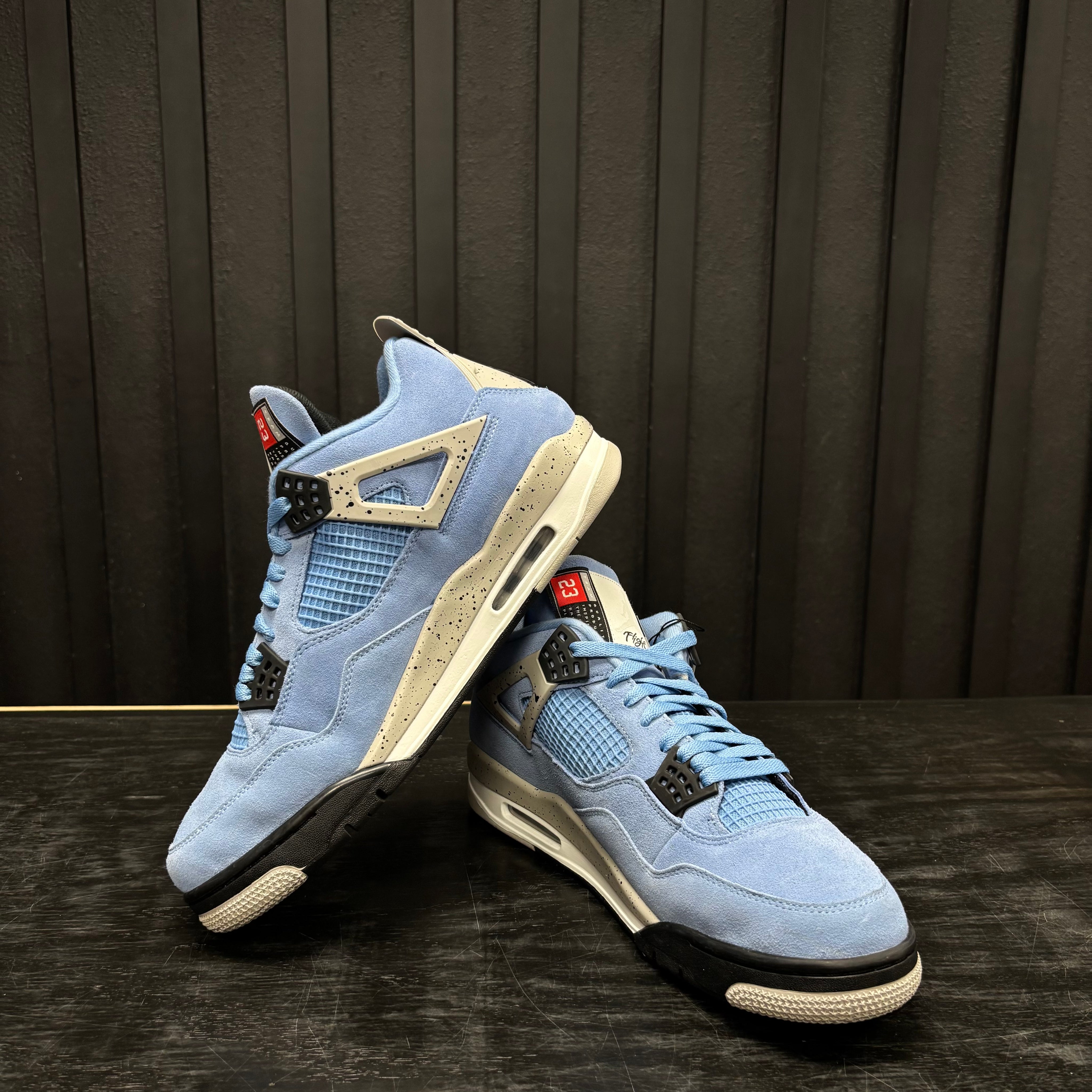 Jordan 4 Retro University Blue - Used - 3848