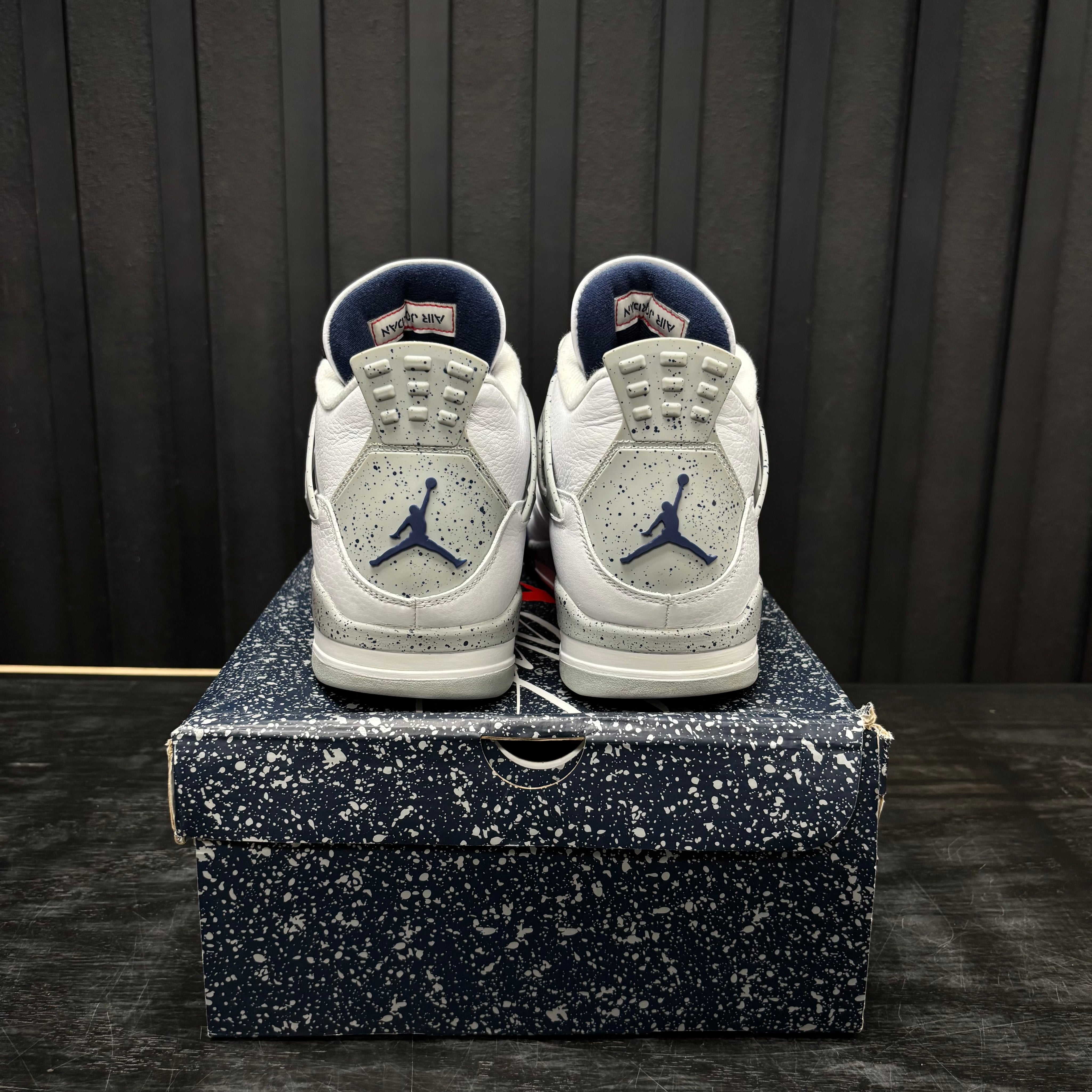 Jordan 4 Retro Midnight Navy - Used - 3840
