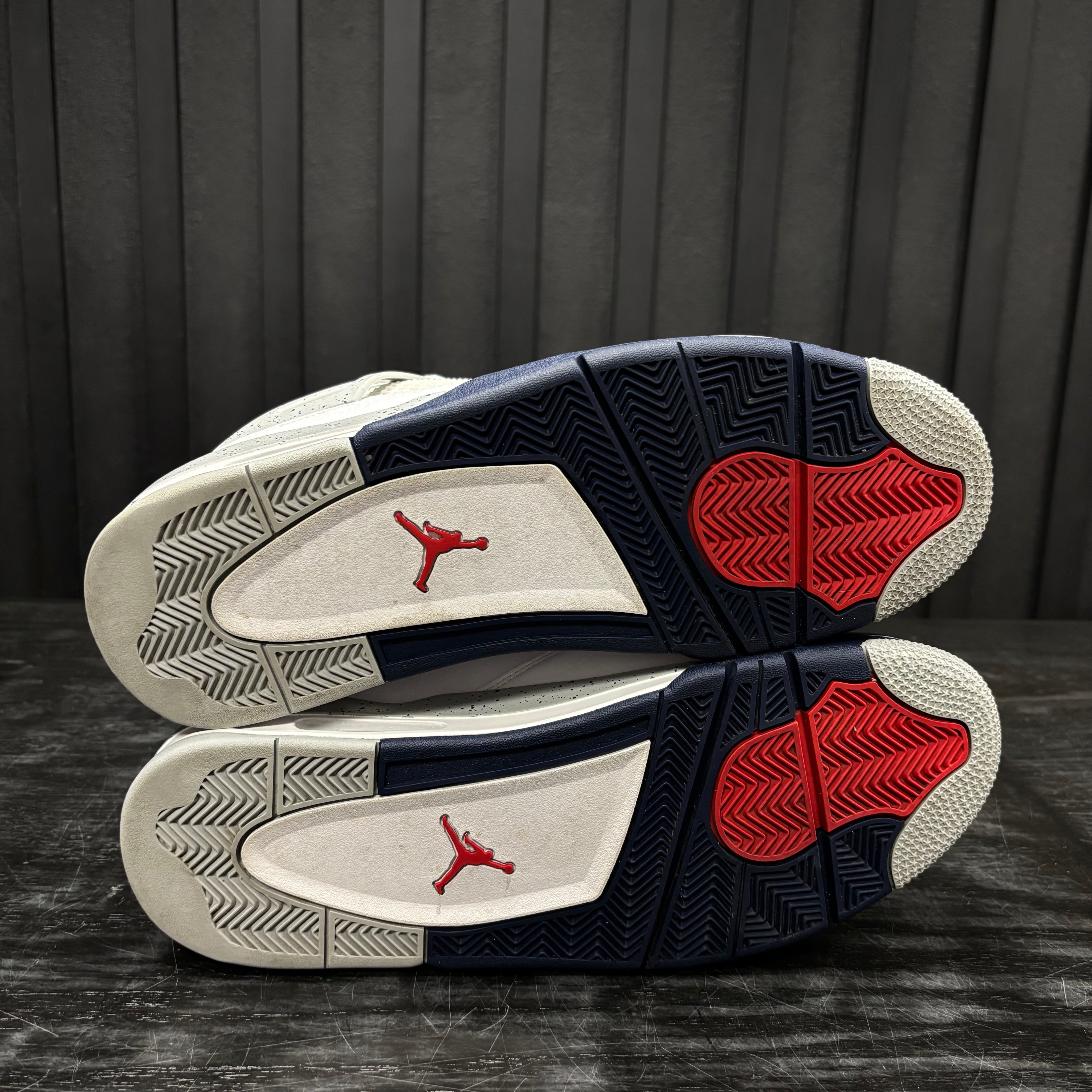Jordan 4 Retro Midnight Navy - Used - 3840