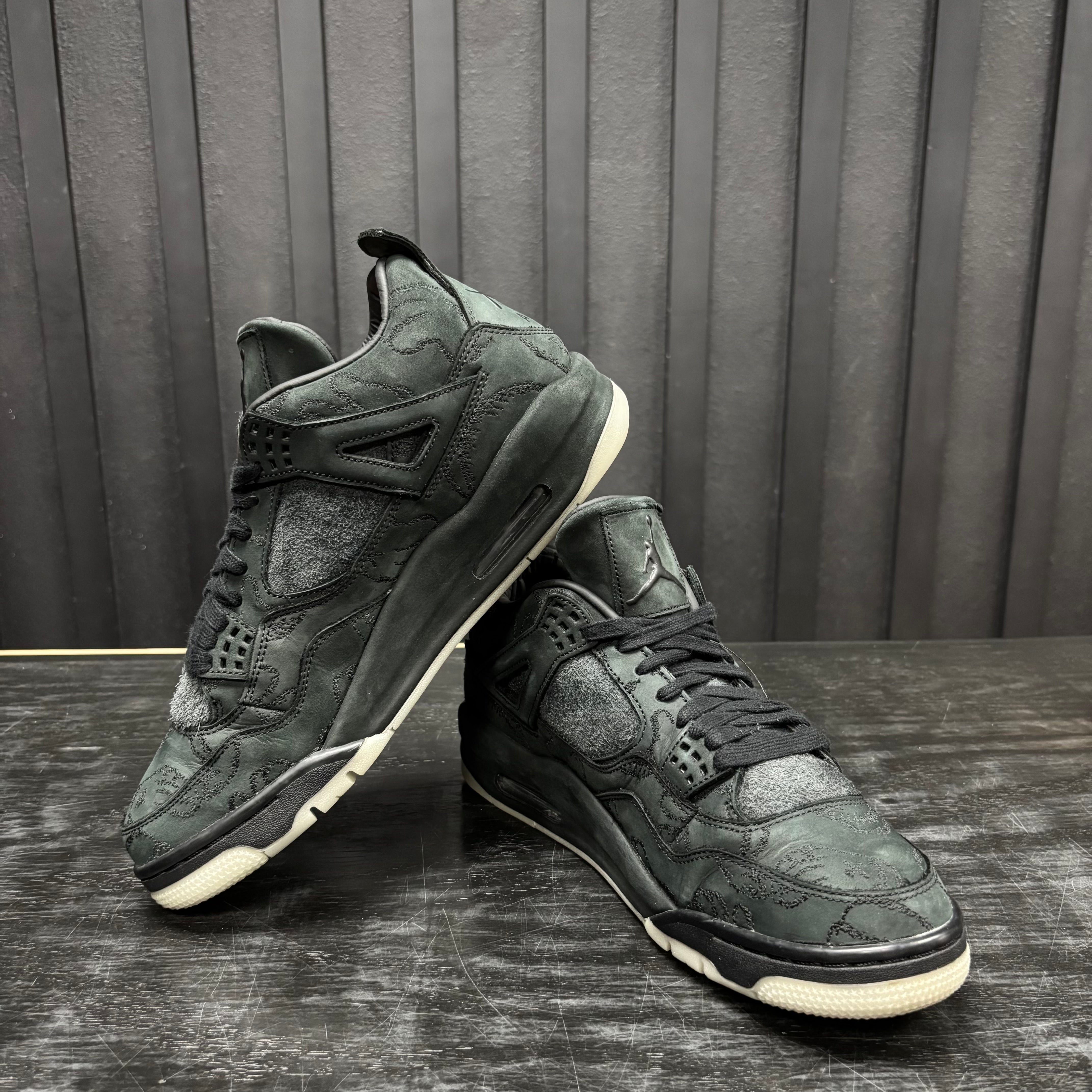 Jordan 4 Retro Kaws Black - Used - 3864