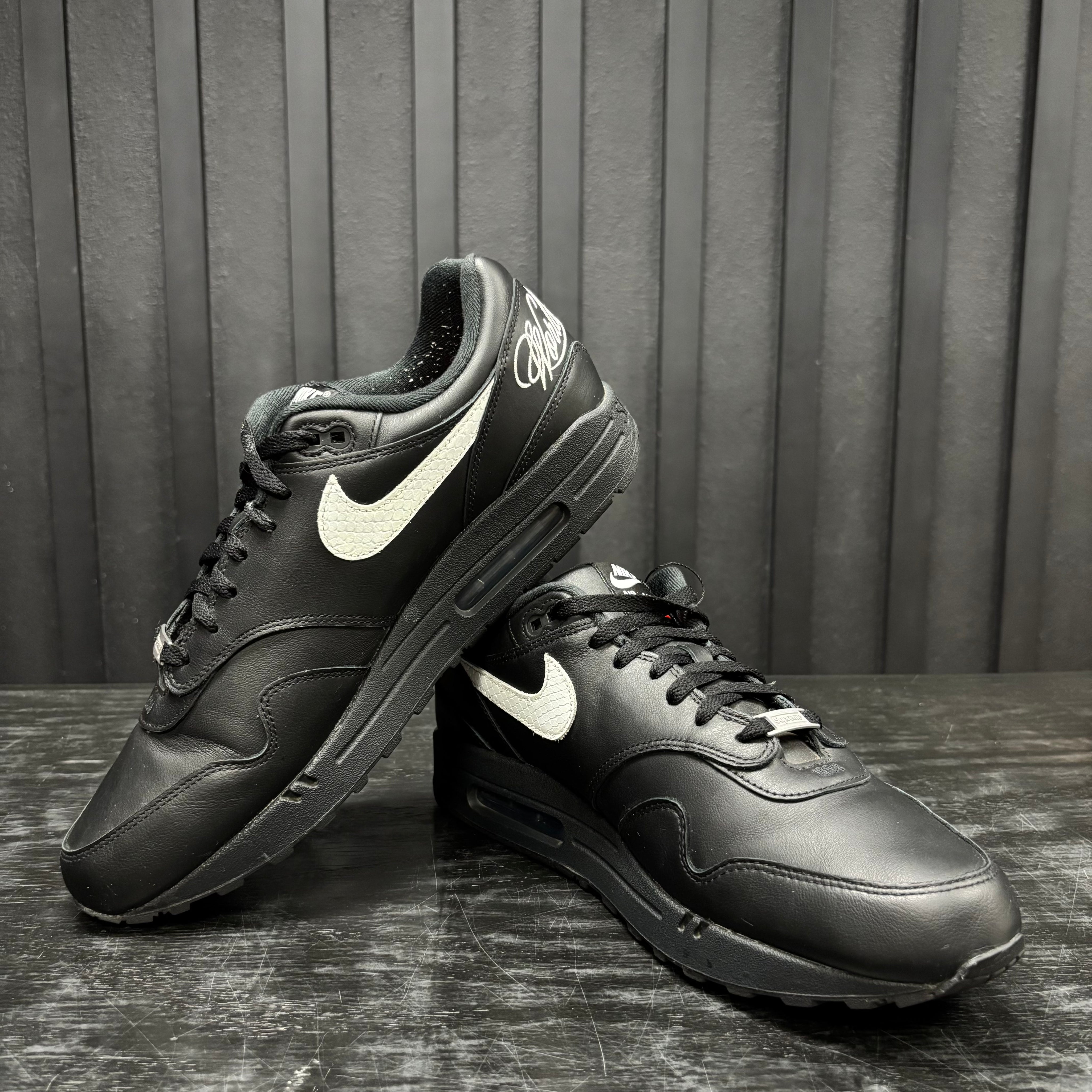 Nike Air Max 1 '87 SP Supreme Black White - Used - 3843