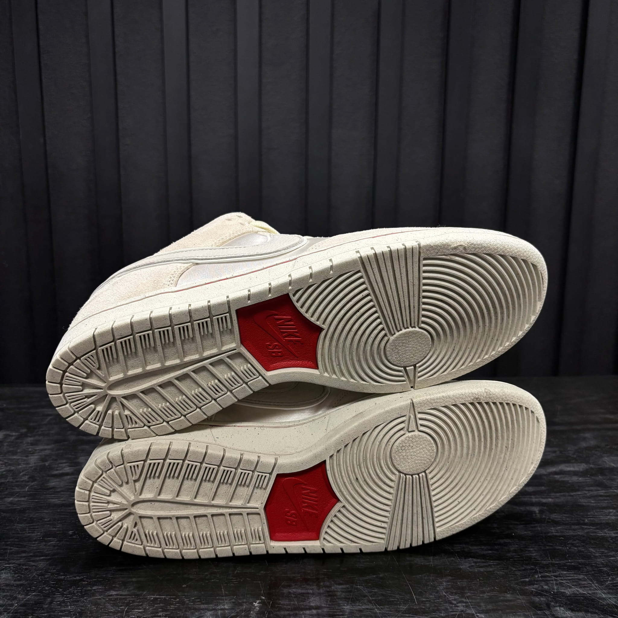Nike SB Dunk Low City of Love Light Bone - Used - 3793