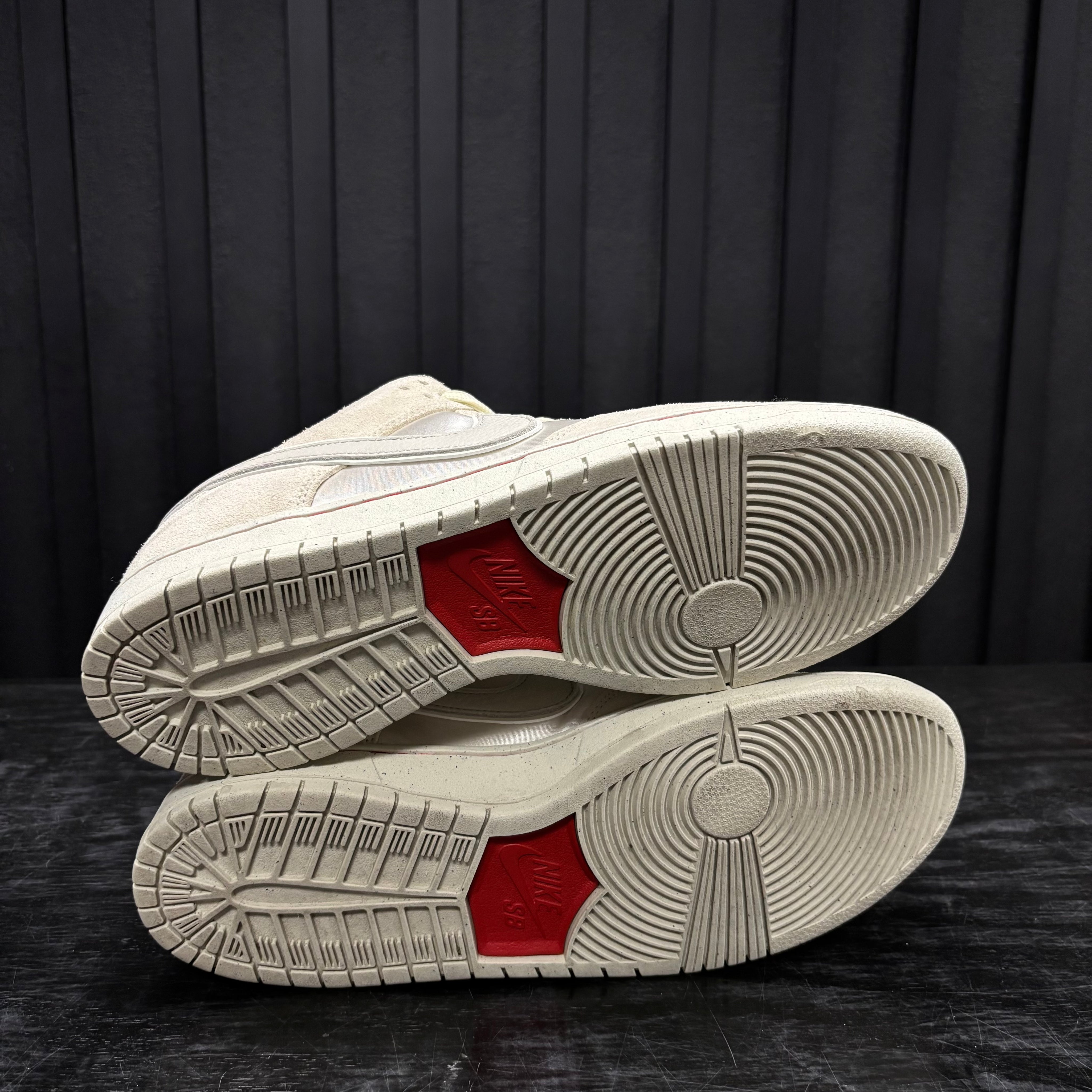Nike SB Dunk Low City of Love Light Bone - Used - 3793