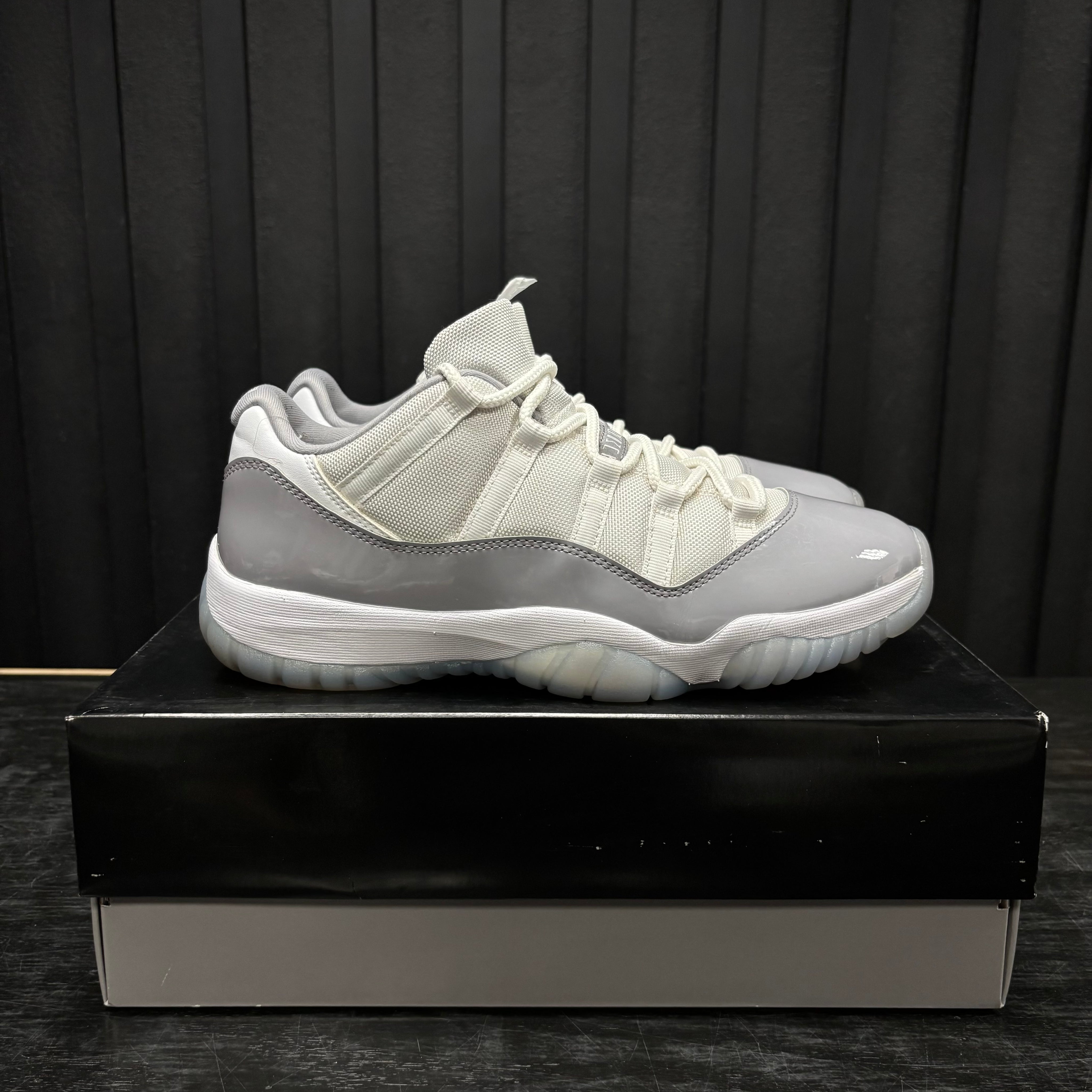 Jordan 11 Retro Low Cement Grey - Used - 3802