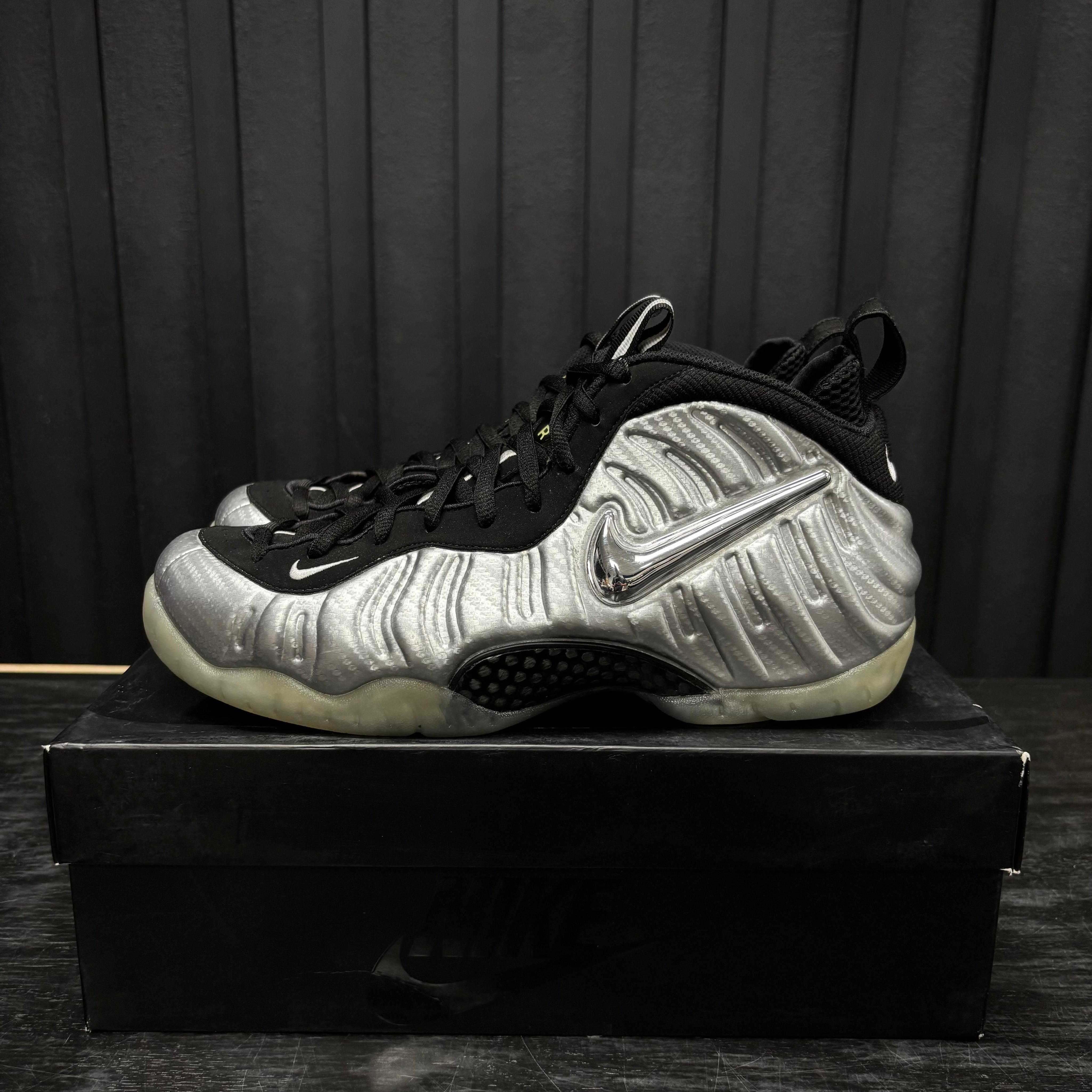 Nike Air Foamposite Pro Silver Surfer - Used - 1783