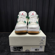 Jordan 4 Retro SB Pine Green - Used - 1848