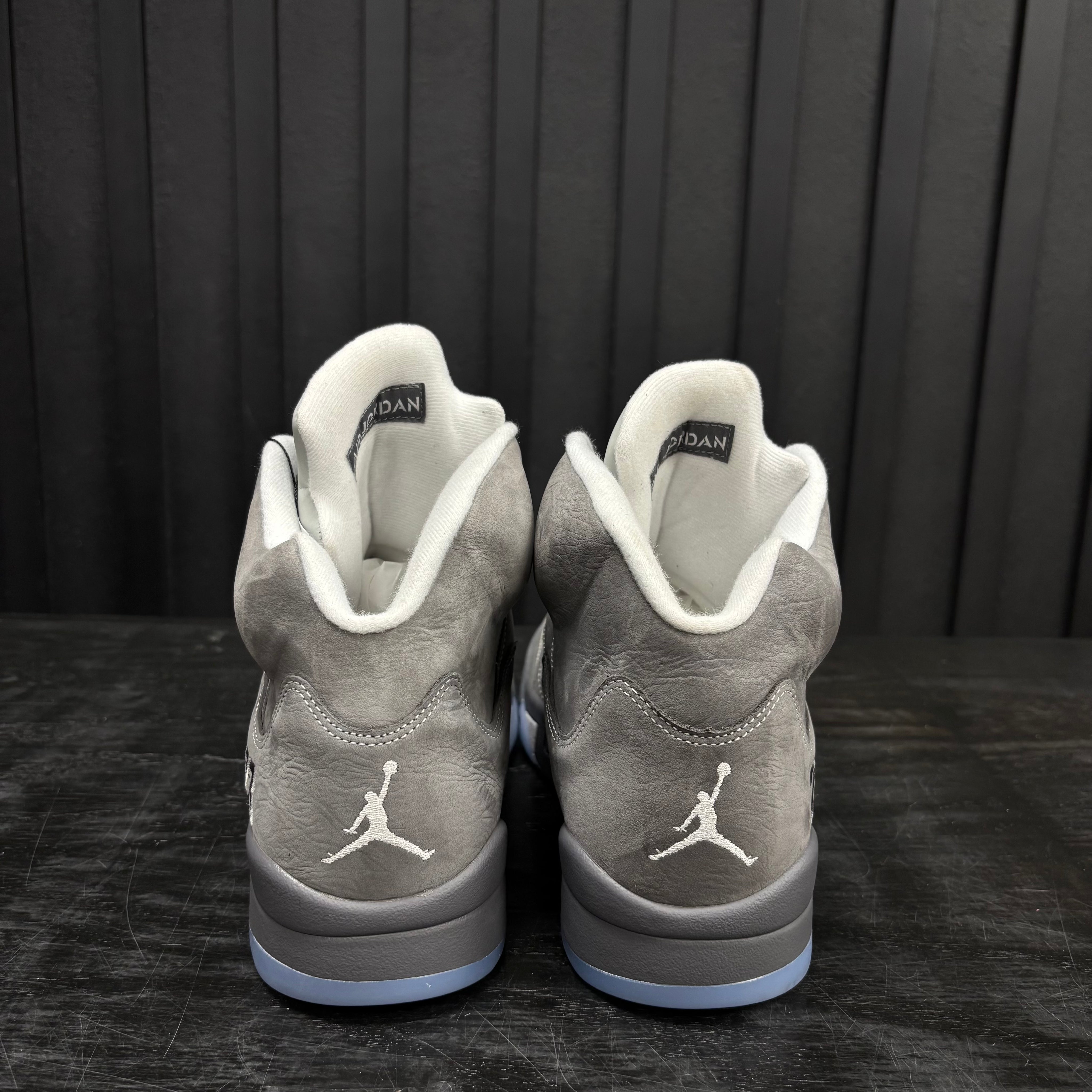 Jordan 5 Retro Wolf Grey (2026) - Used - 3873