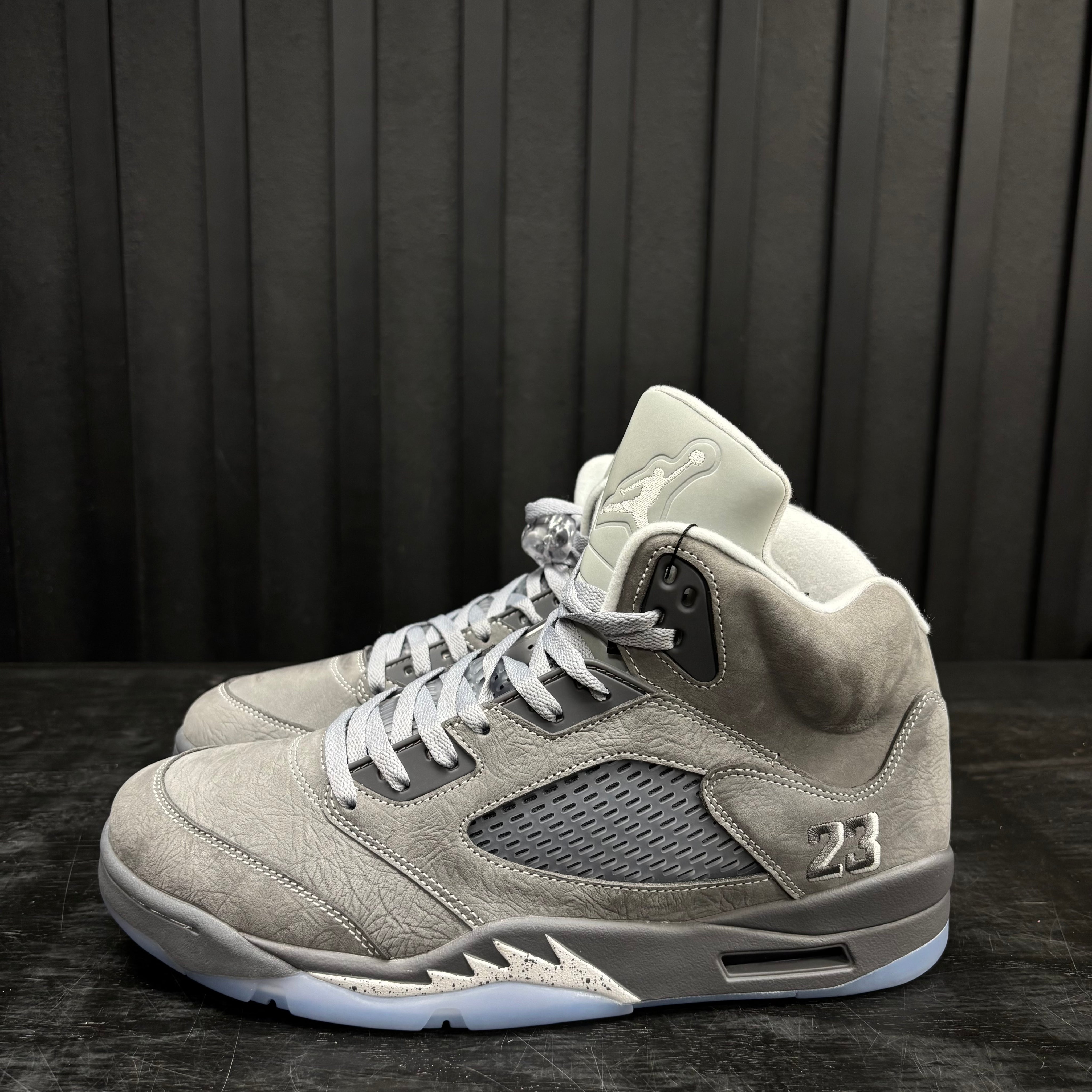 Jordan 5 Retro Wolf Grey (2026) - Used - 3873