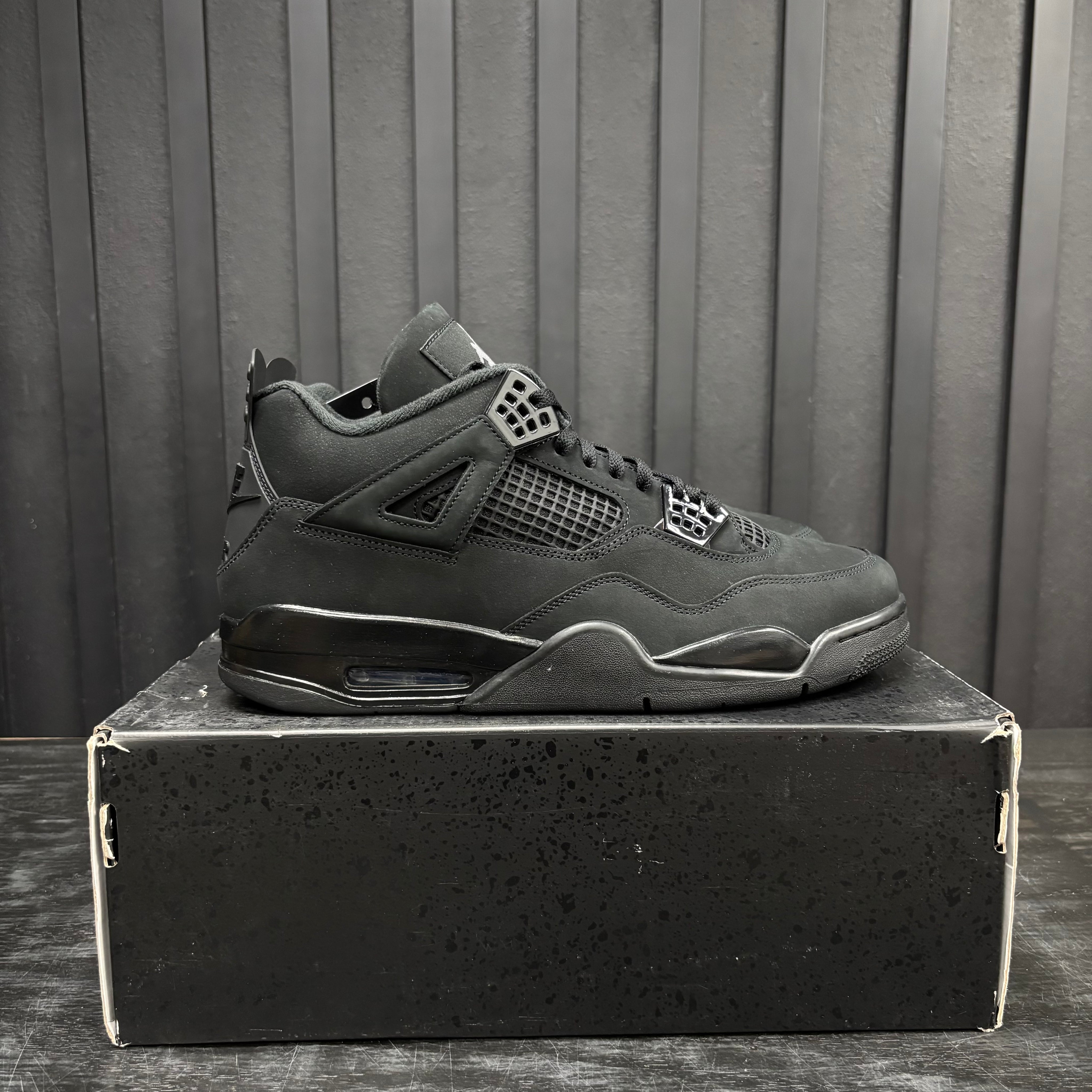 Jordan 4 Retro Black Cat (2025) - Used - 3844