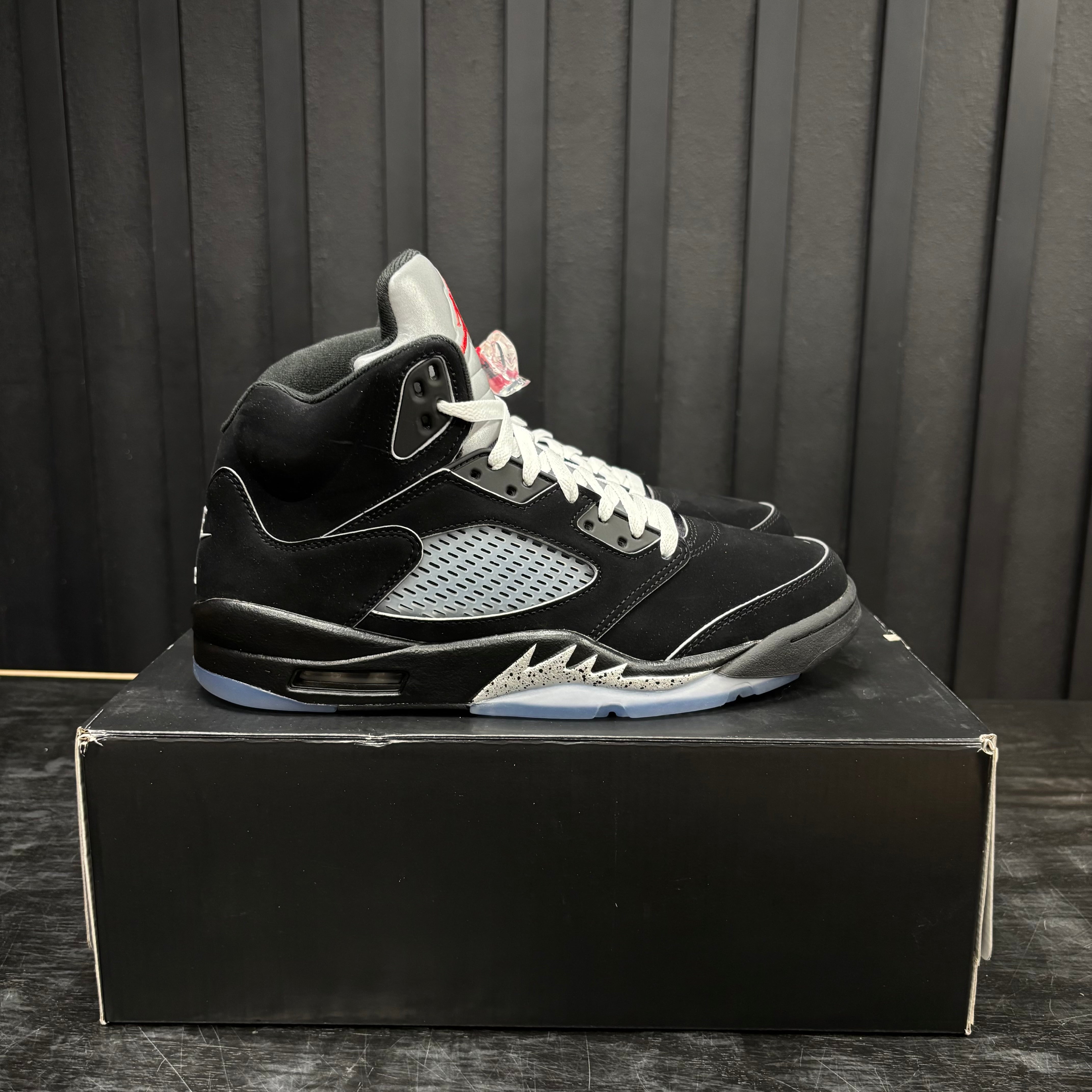 Jordan 5 Retro OG Black Metallic Reimagined - Used - 3868