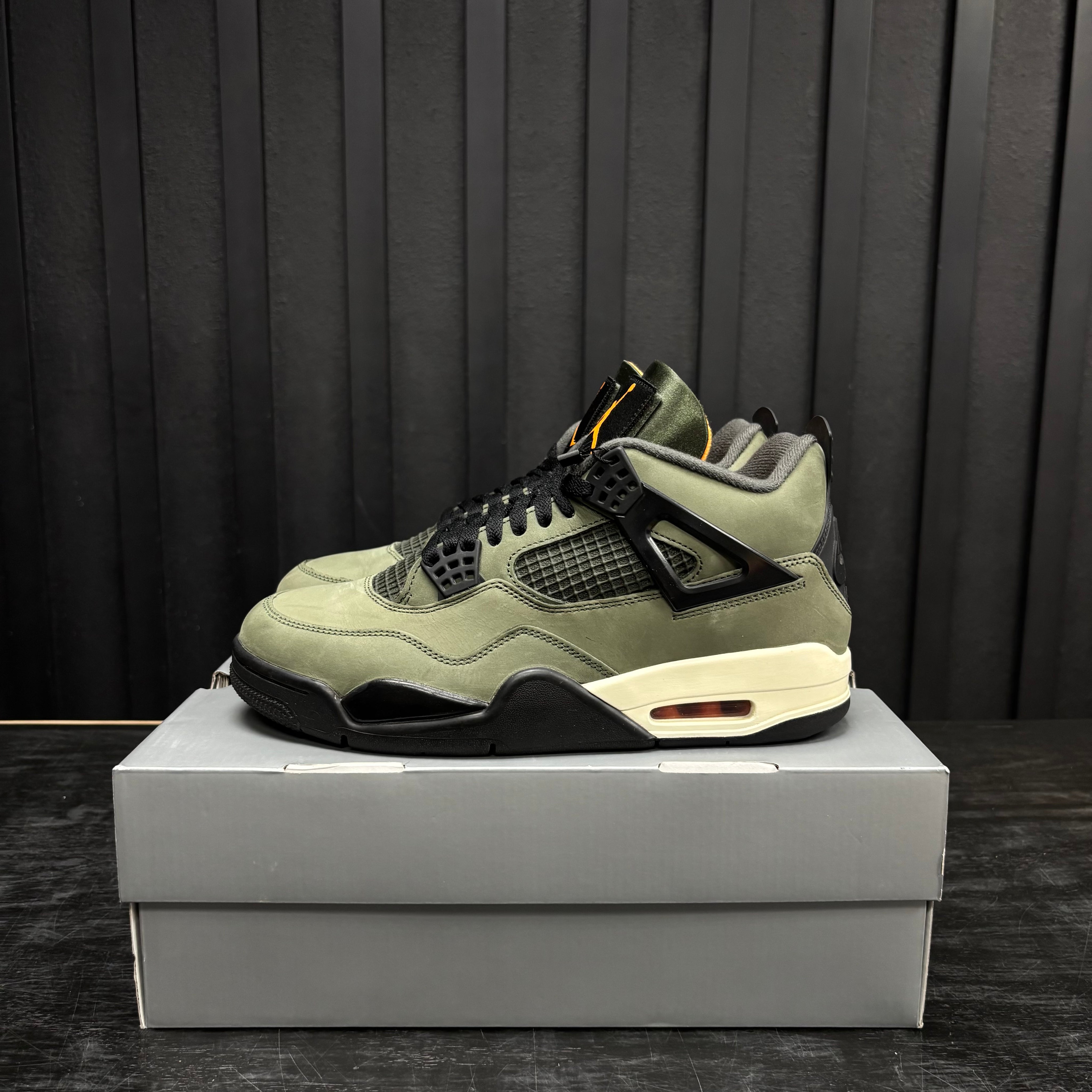 Jordan 4 Retro OG SP Undefeated (2025) - Used - 4380