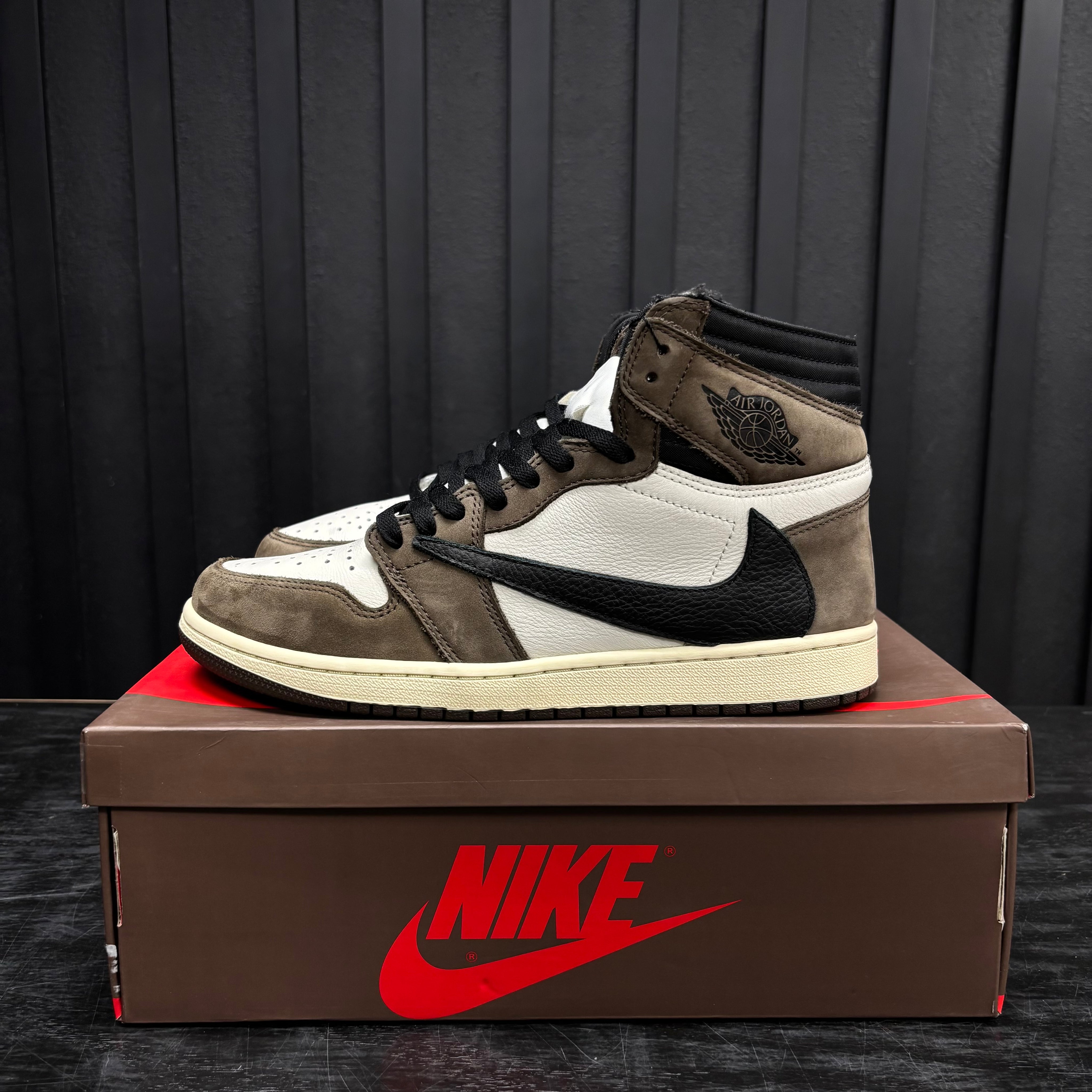 Jordan 1 Retro High OG SP Travis Scott Mocha - Used - 1873