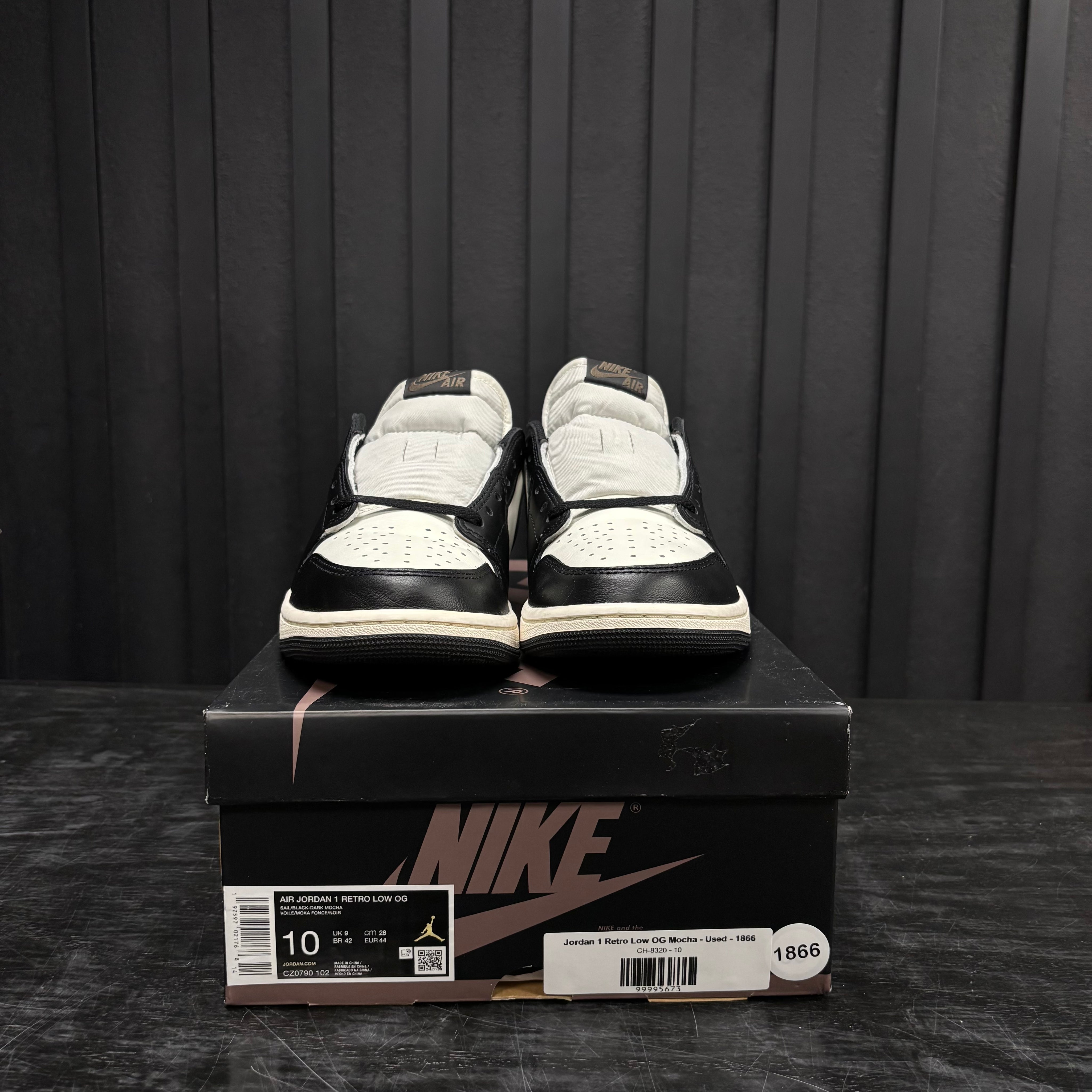 Jordan 1 Retro Low OG Mocha - Used - 1866