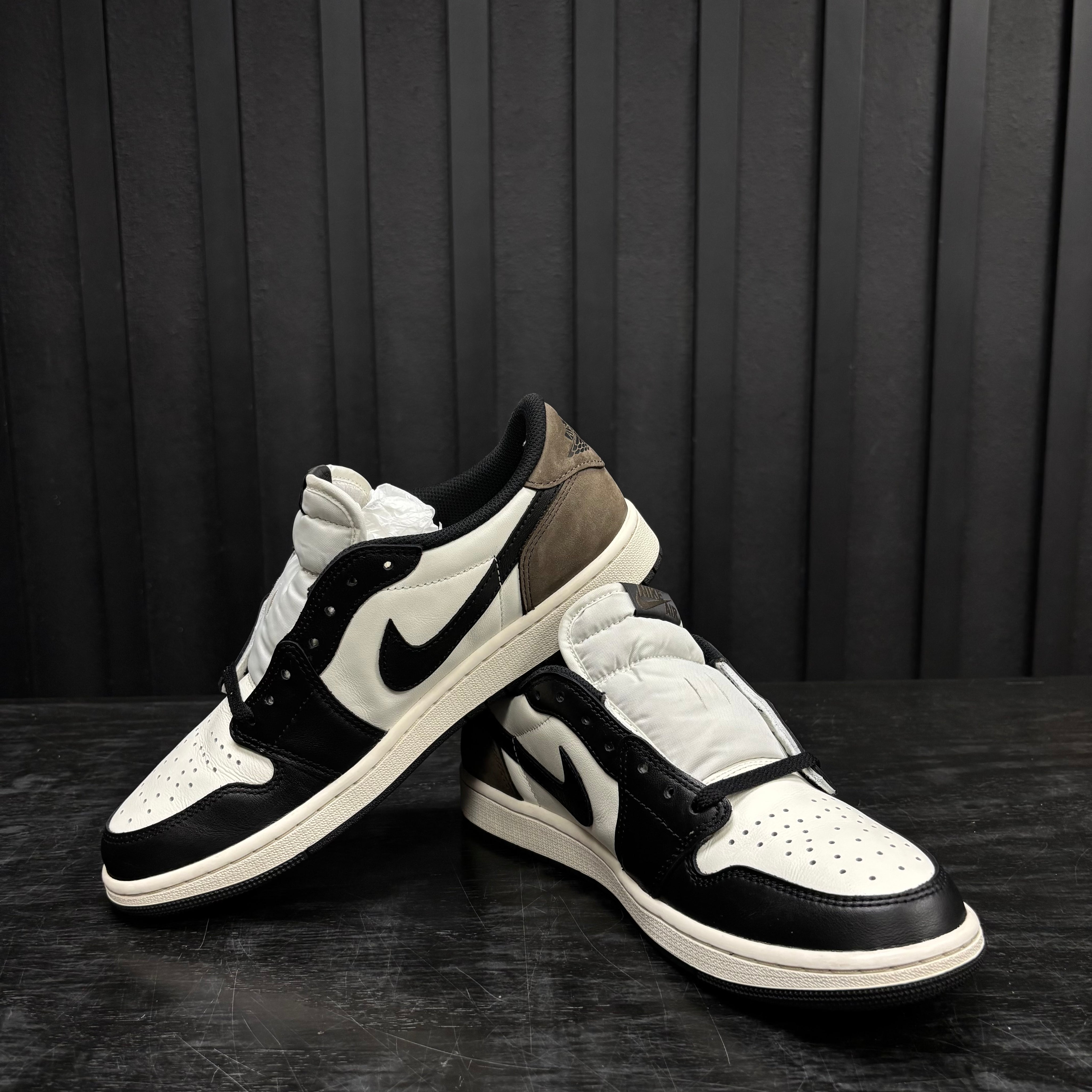 Jordan 1 Retro Low OG Mocha - Used - 1866