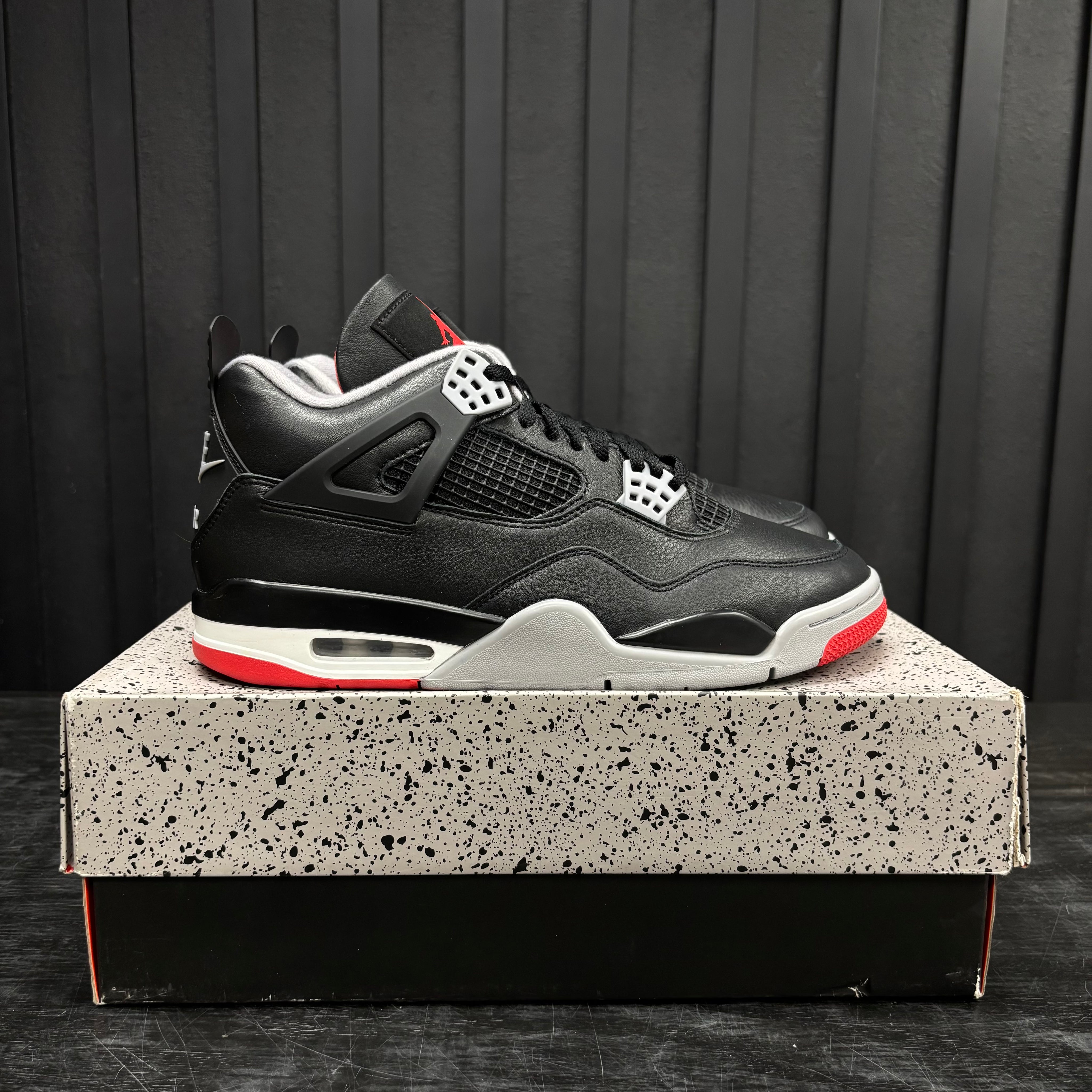 Jordan 4 Retro Bred Reimagined - Used - 3828
