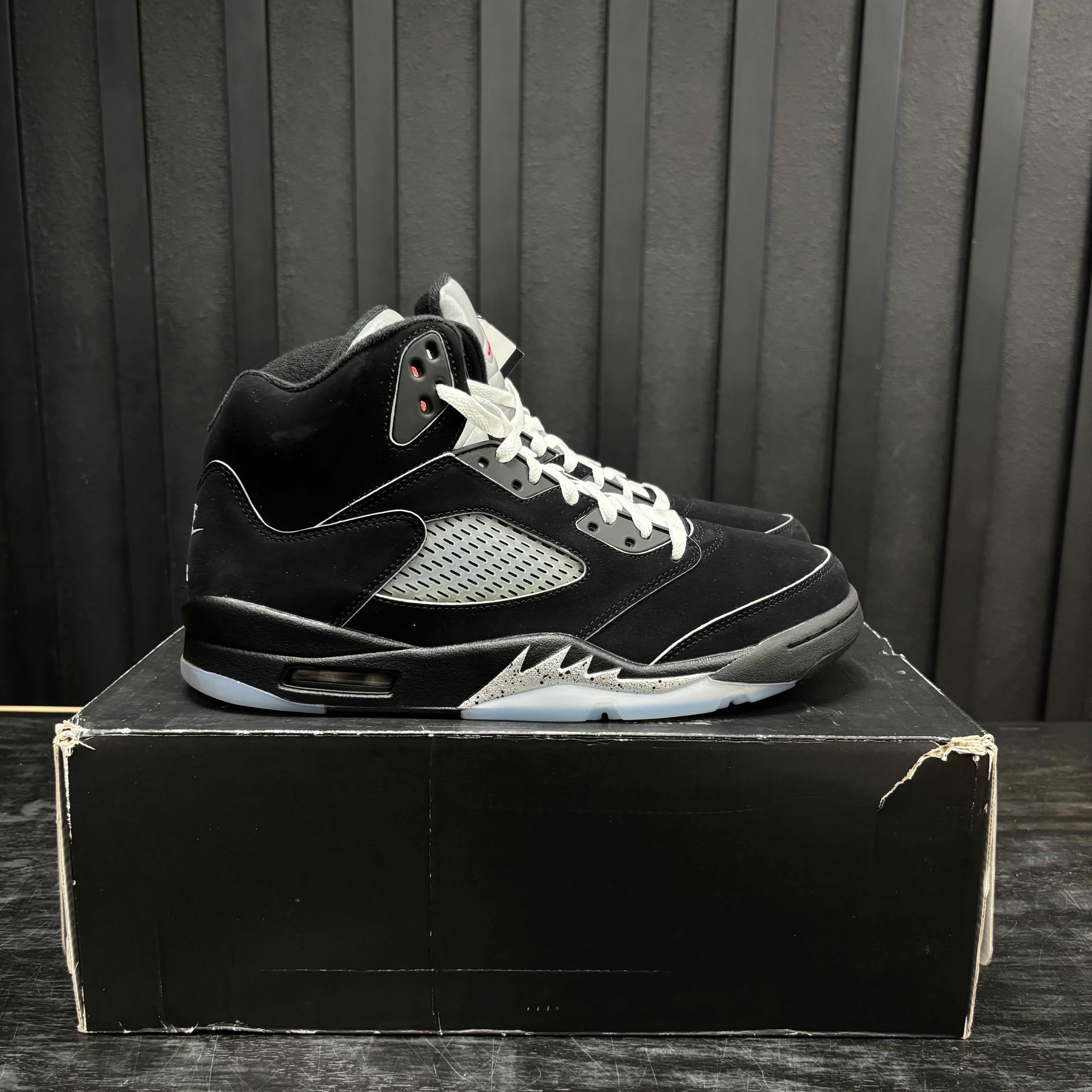 Jordan 5 Retro OG Black Metallic Reimagined - Used - 3822