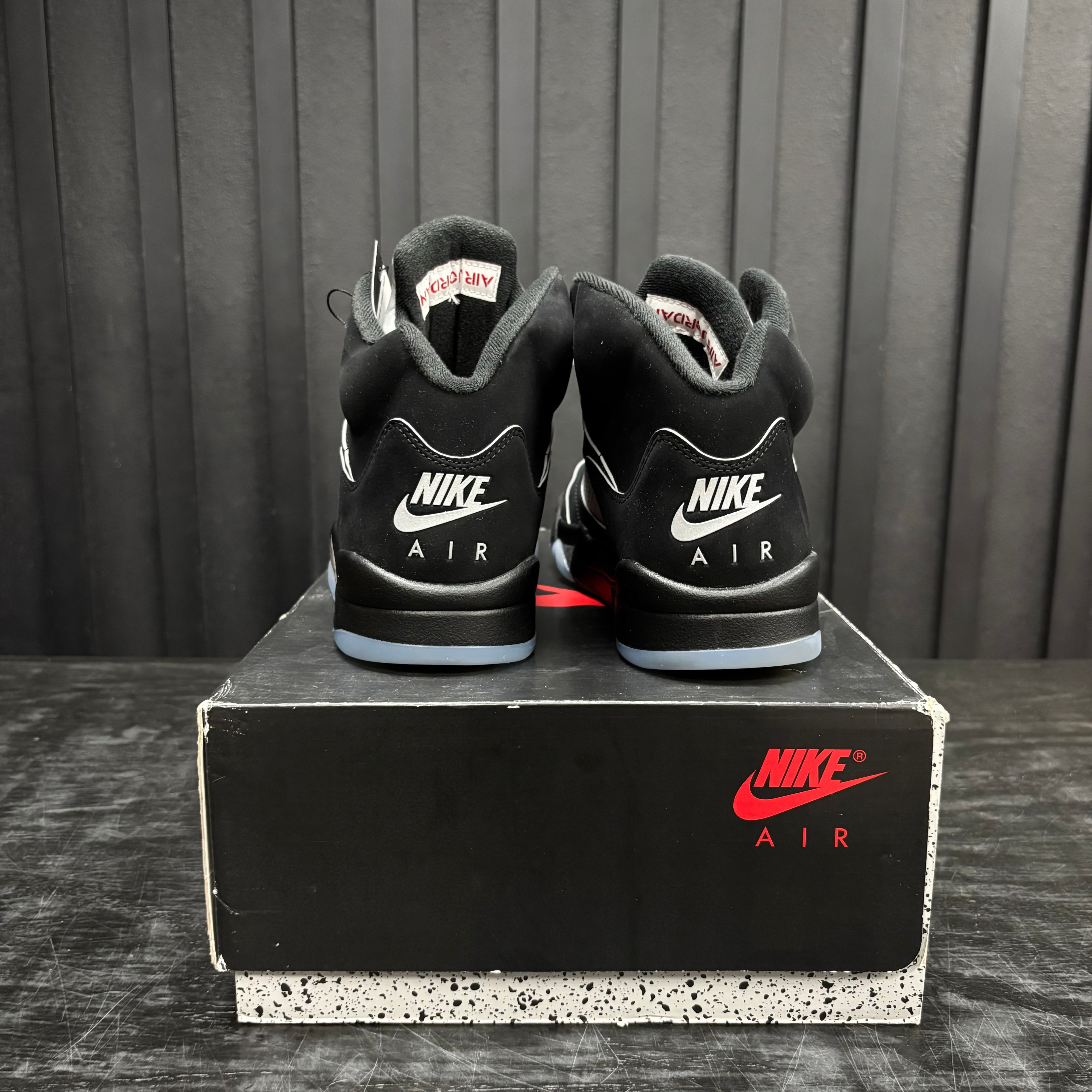 Jordan 5 Retro OG Black Metallic Reimagined - Used - 3822