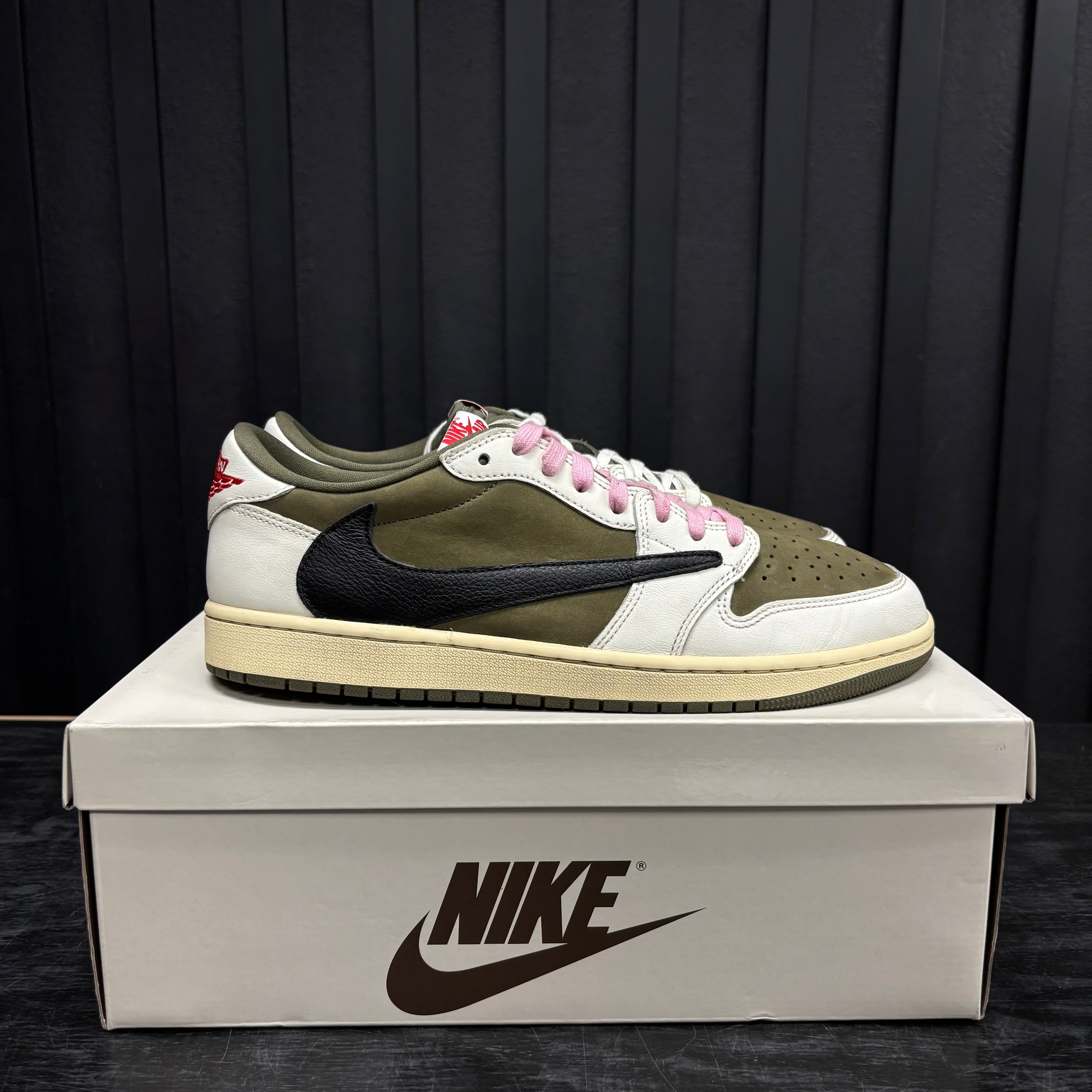Jordan 1 Retro Low OG SP Travis Scott Medium Olive - Used - 1877