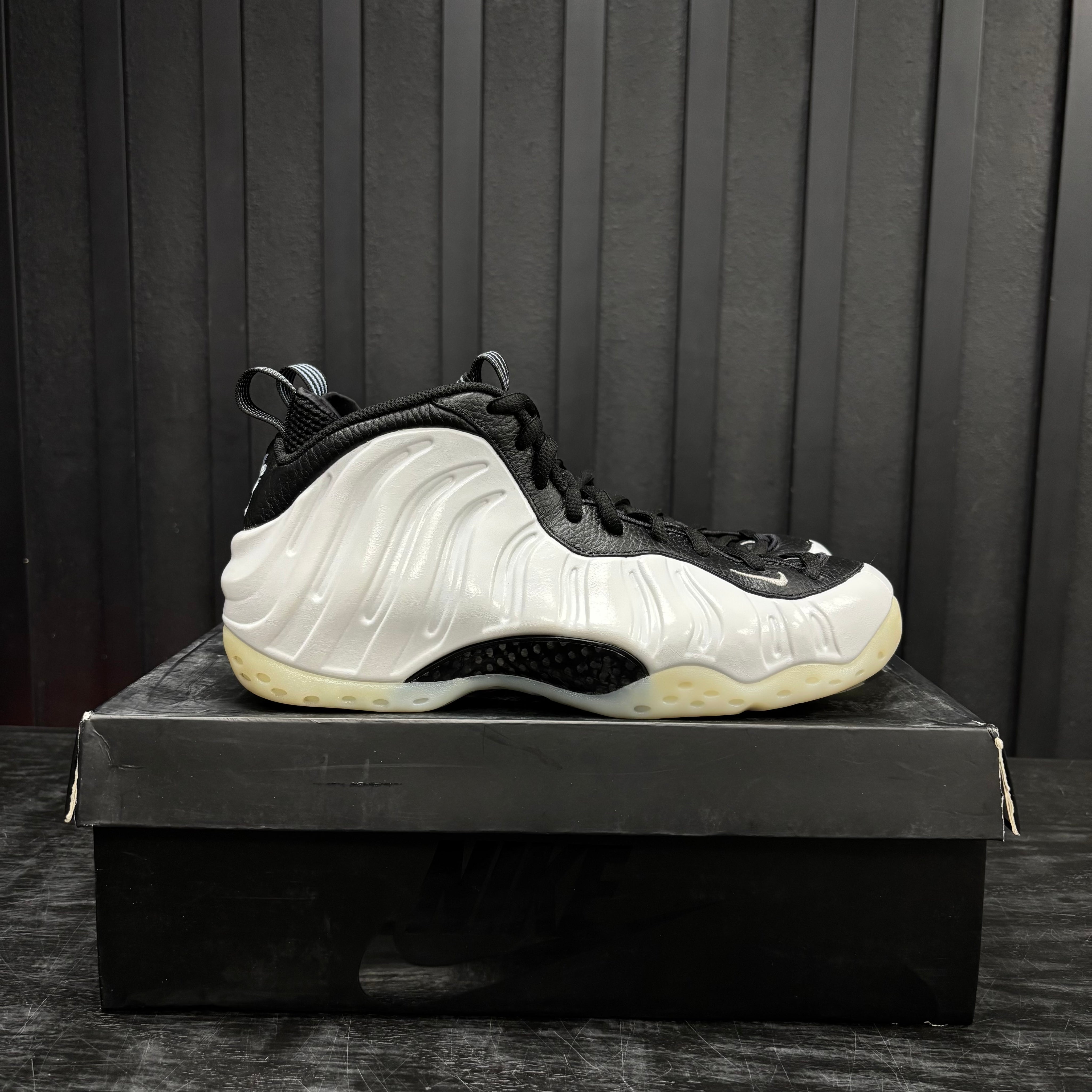Nike Air Foamposite One Penny PE - Used - 3798