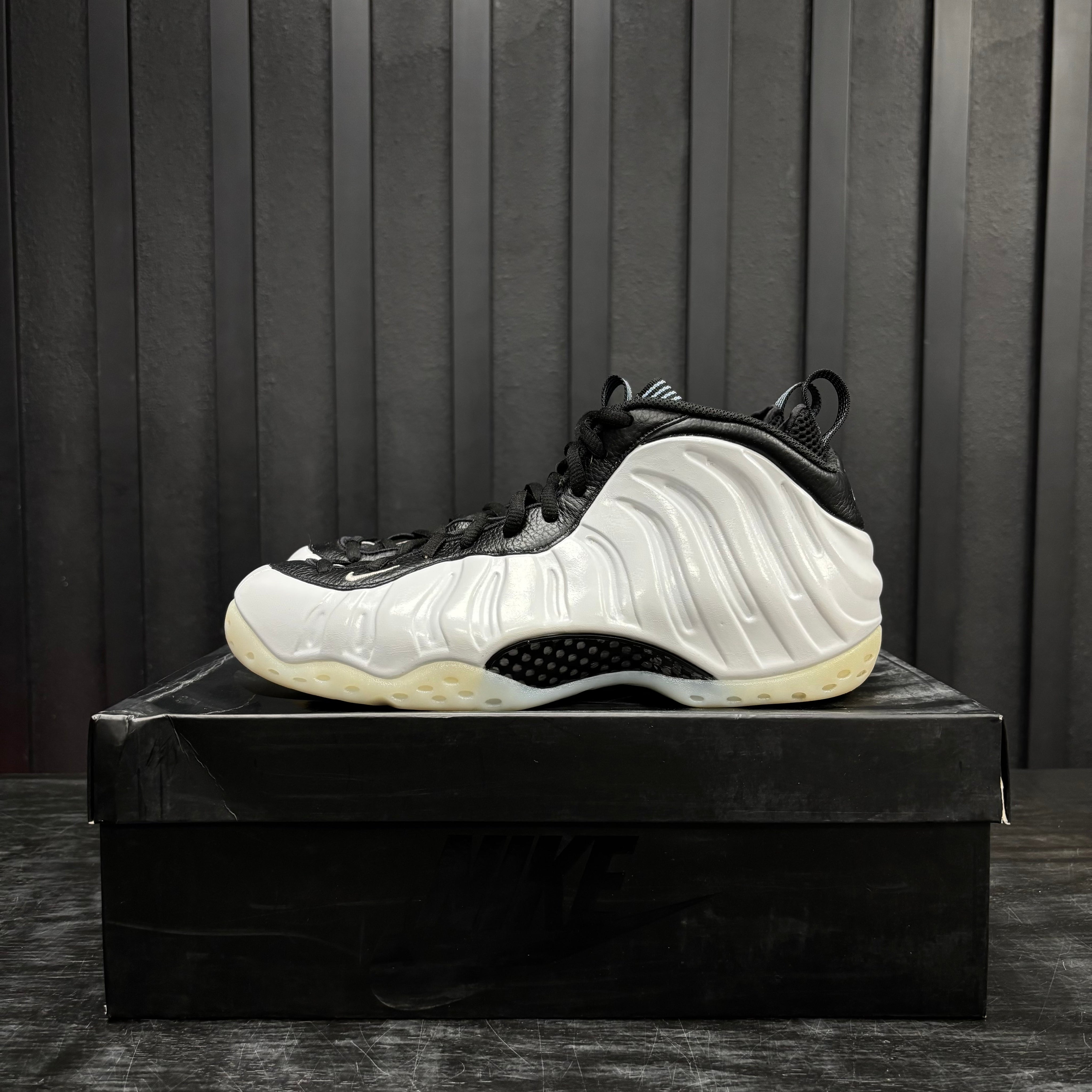 Nike Air Foamposite One Penny PE - Used - 3798