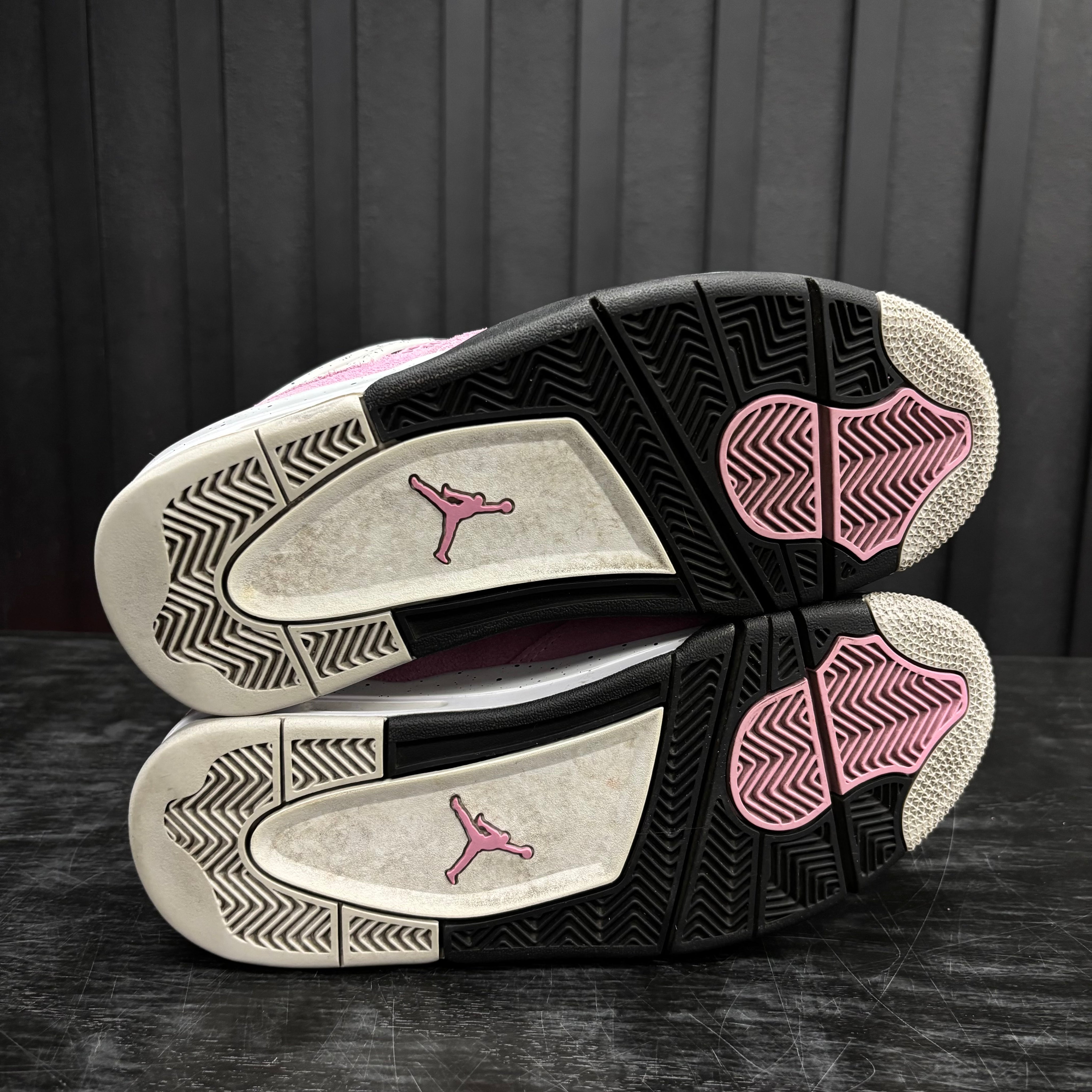 Jordan 4 Retro Orchid (Women's) - Used  - 1854