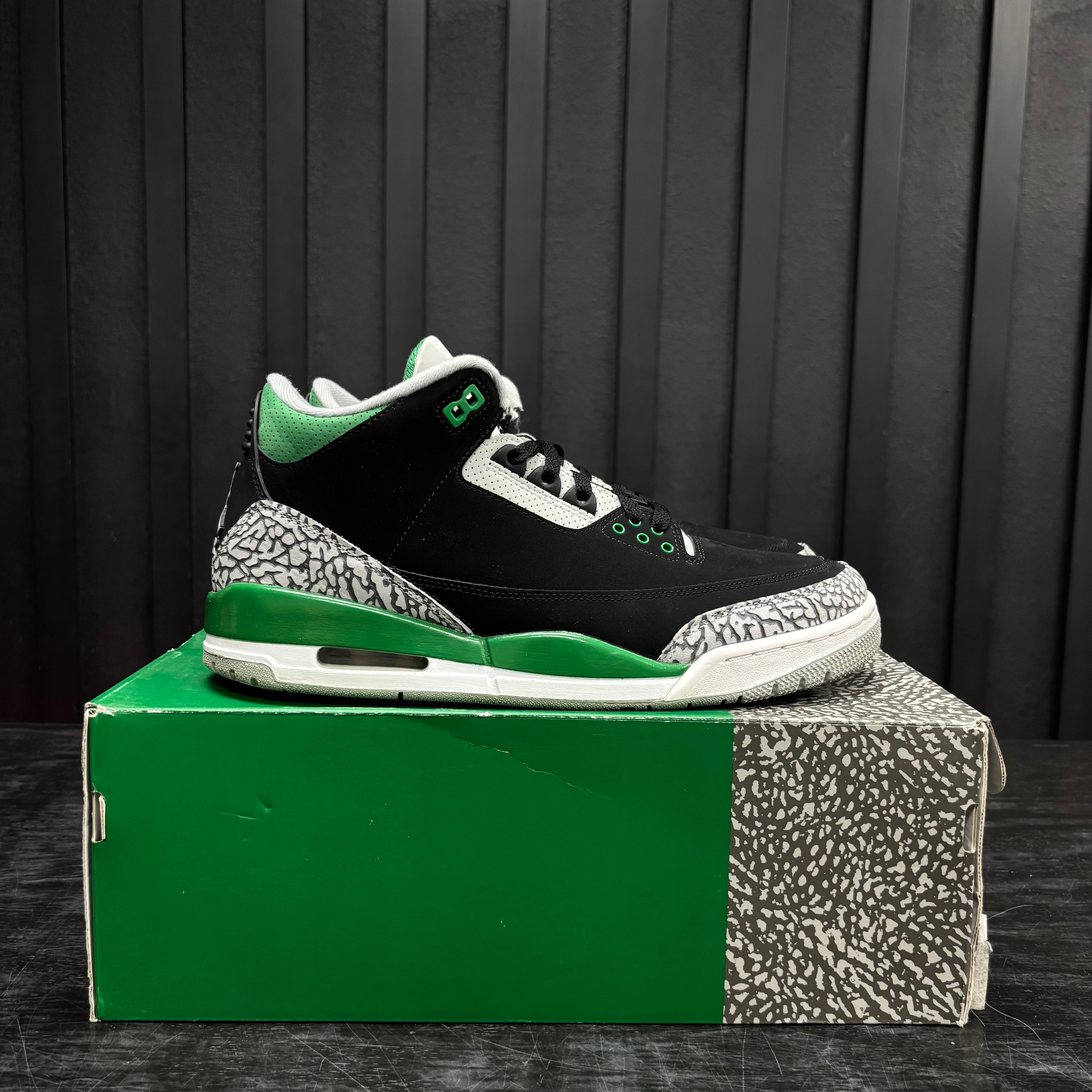 Jordan 3 Retro Pine Green - Used - 1843