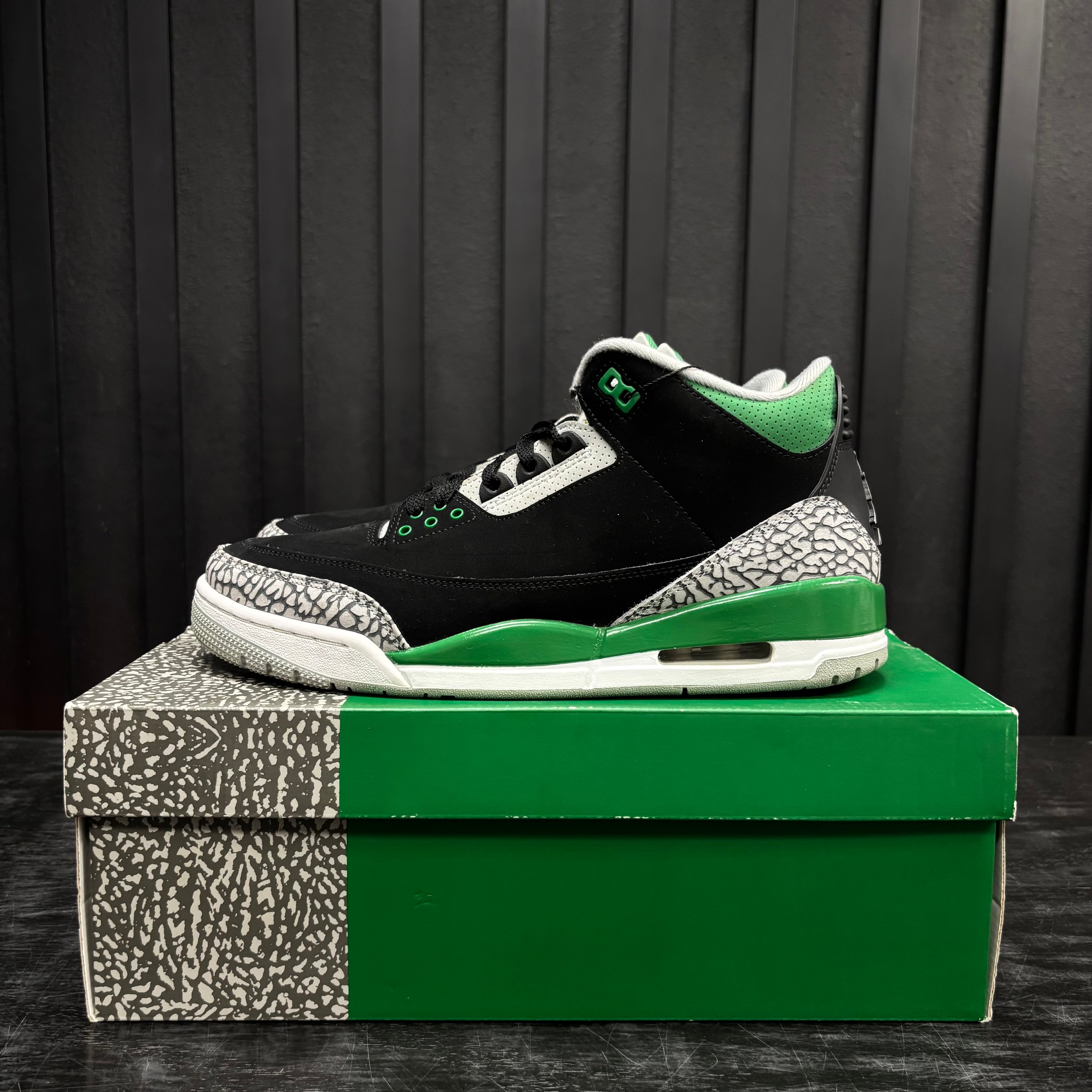 Jordan 3 Retro Pine Green - Used - 1843