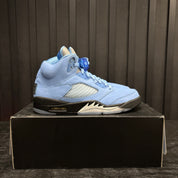 Jordan 5 Retro UNC University Blue - Used - 3800