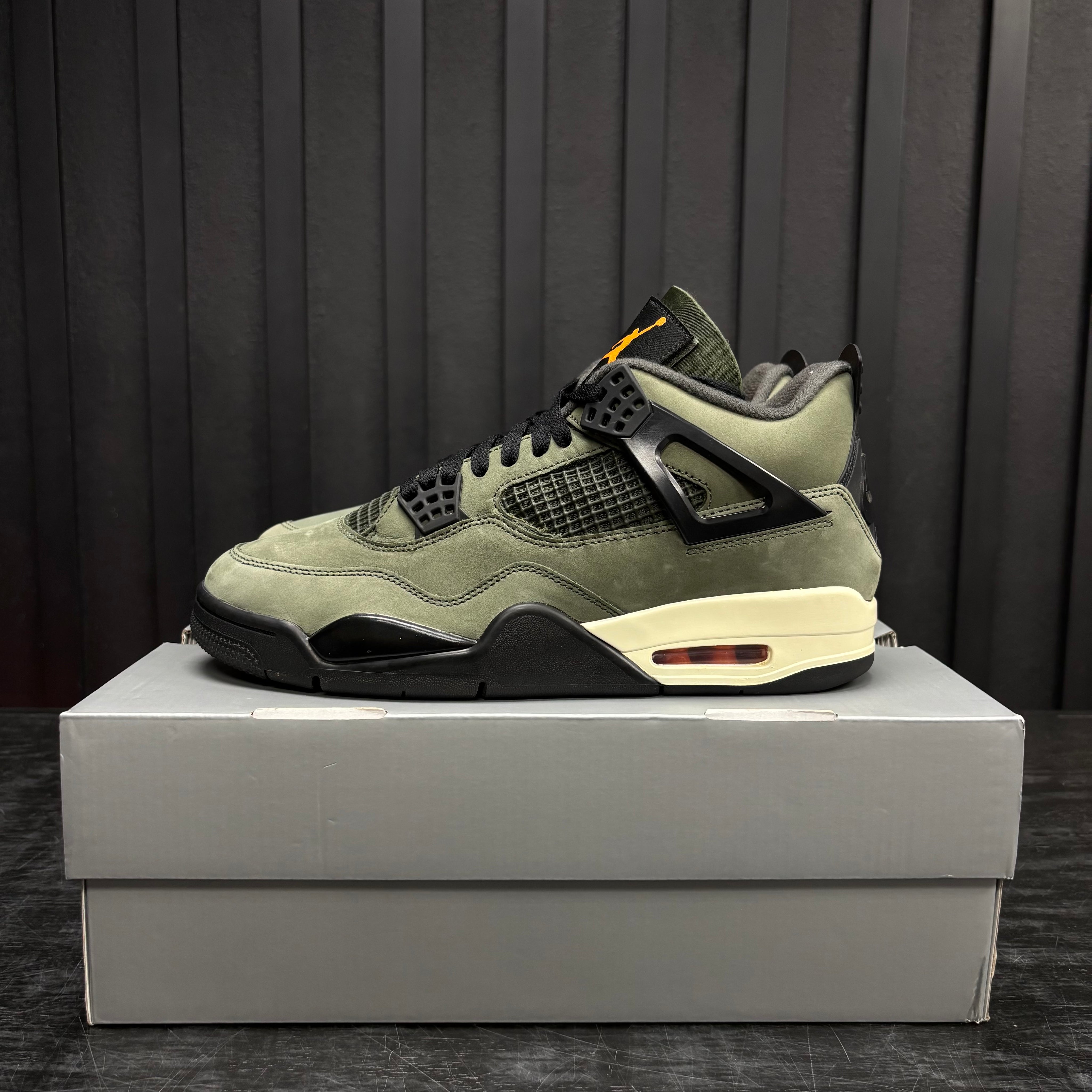 Jordan 4 Retro OG SP Undefeated (2025) - Used - 3874