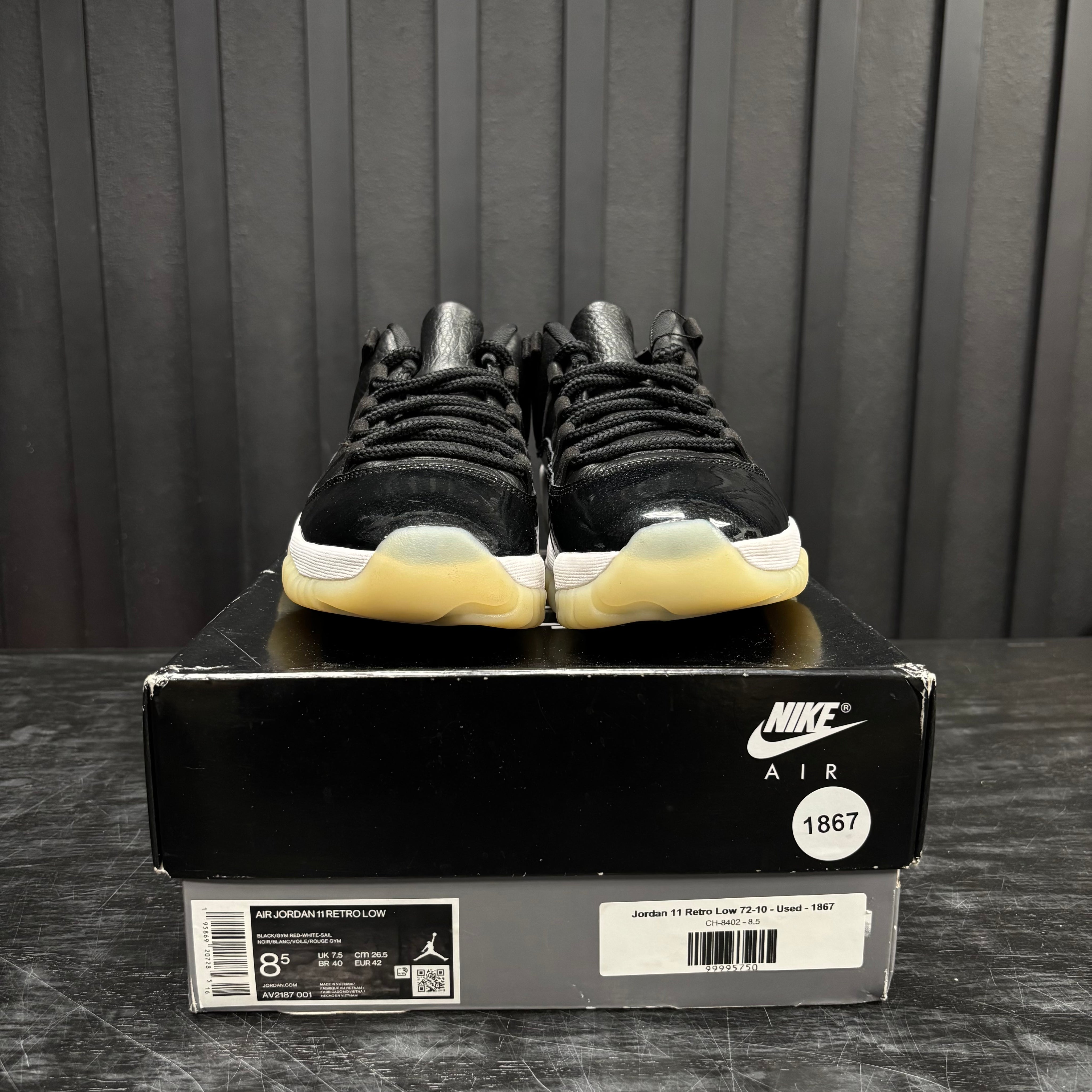 Jordan 11 Retro Low 72-10 - Used - 1867