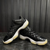 Jordan 11 Retro Low 72-10 - Used - 1867