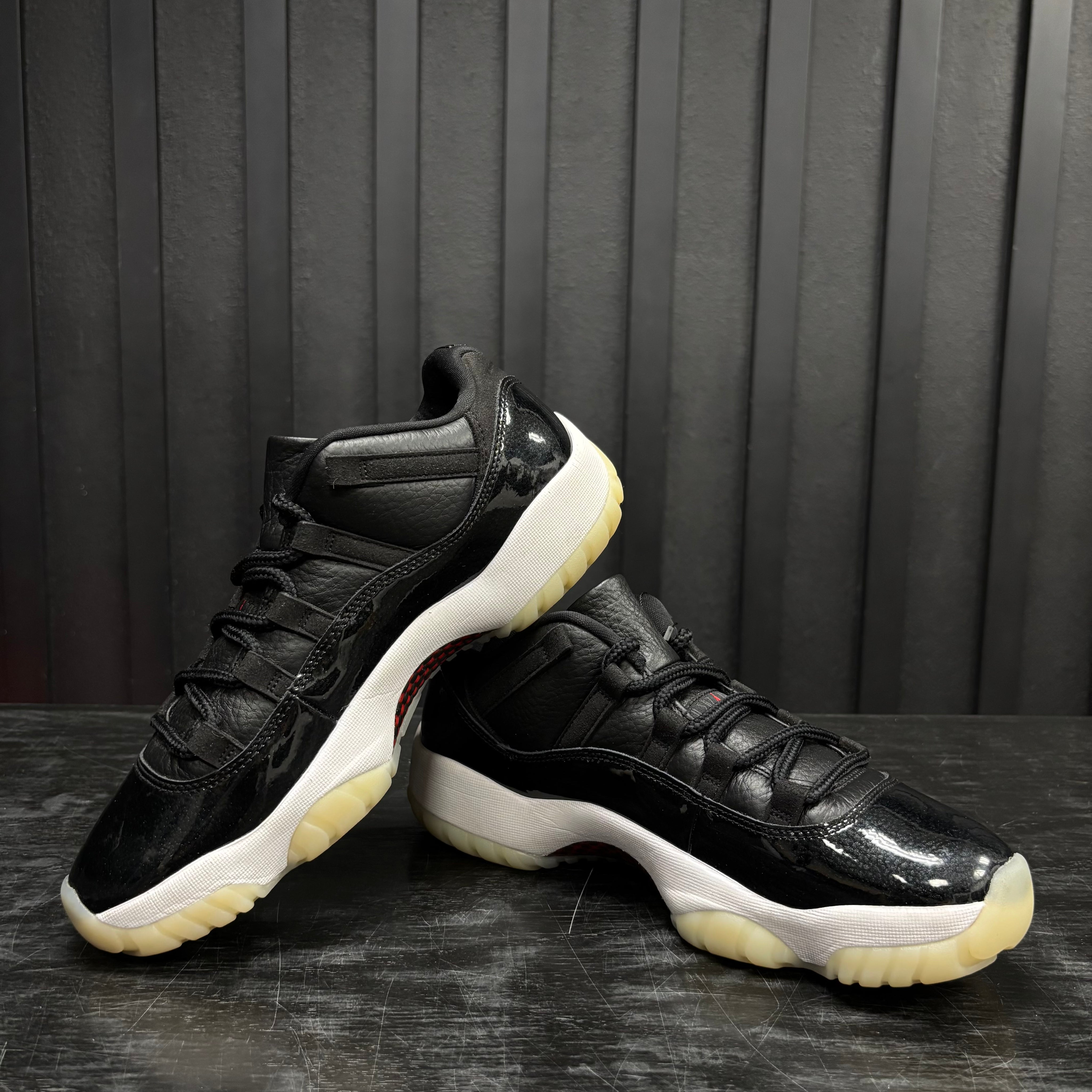 Jordan 11 Retro Low 72-10 - Used - 1867