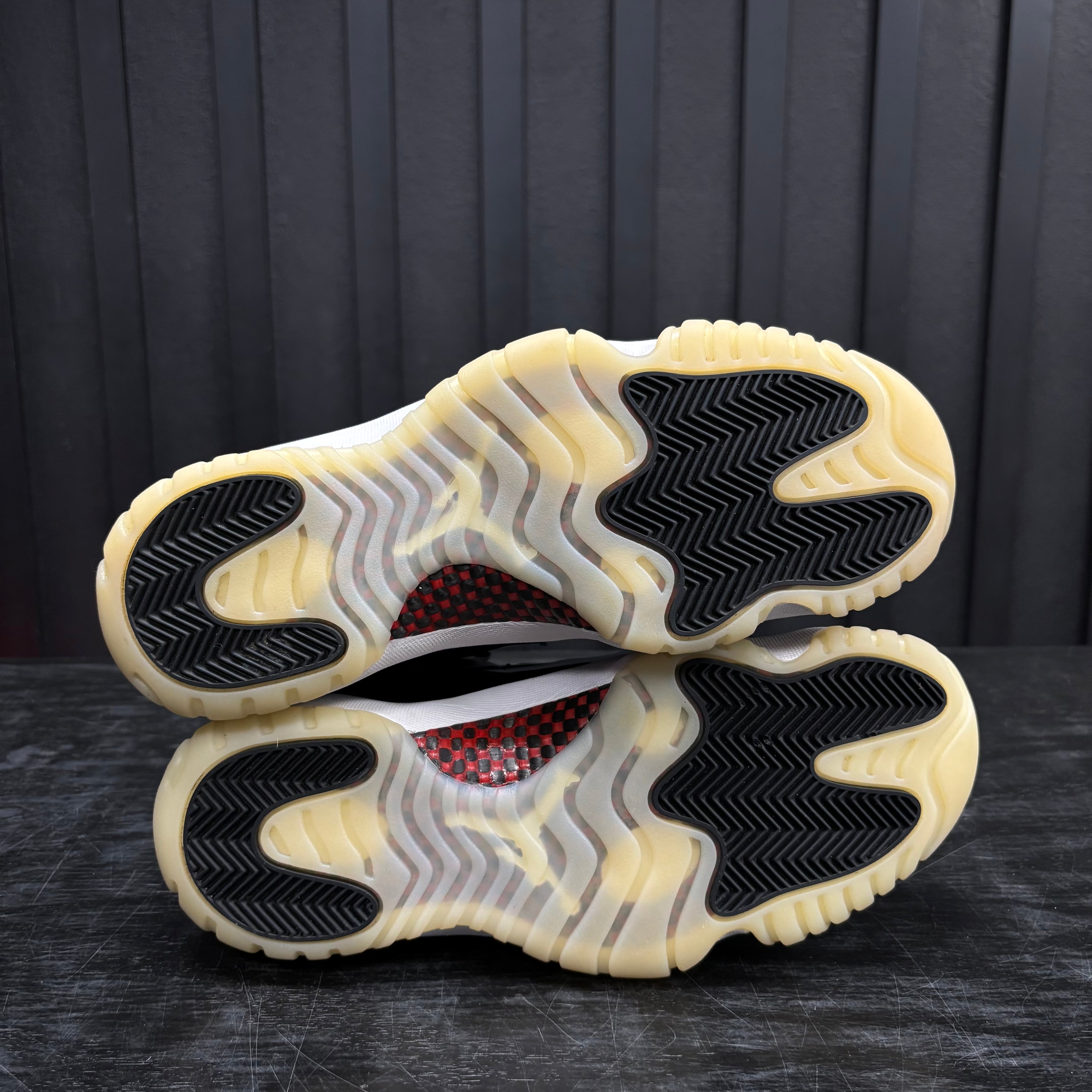Jordan 11 Retro Low 72-10 - Used - 1867