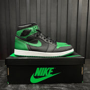 Jordan 1 Retro High Pine Green Black - Used - 1857