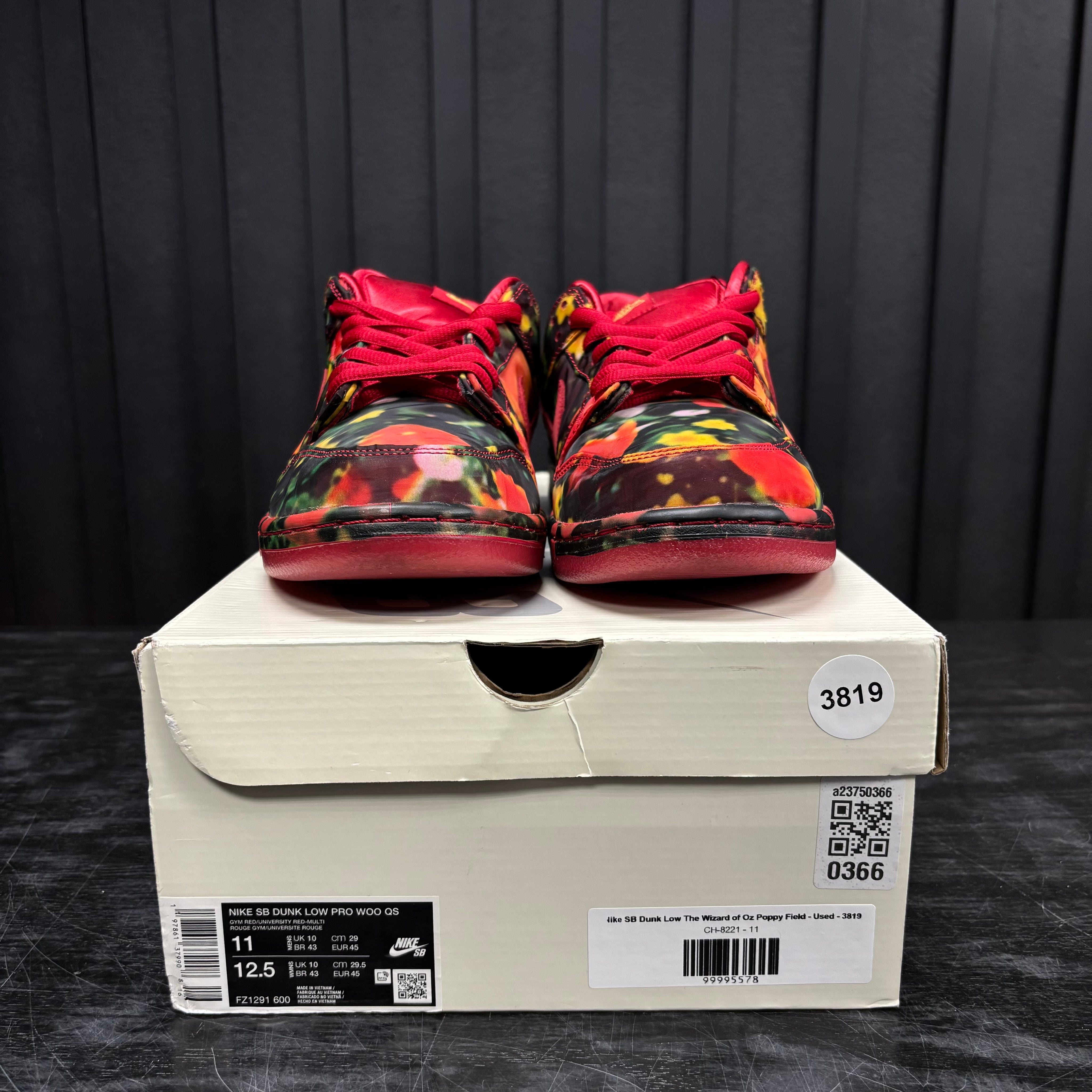 Nike SB Dunk Low The Wizard of Oz Poppy Field - Used - 3819