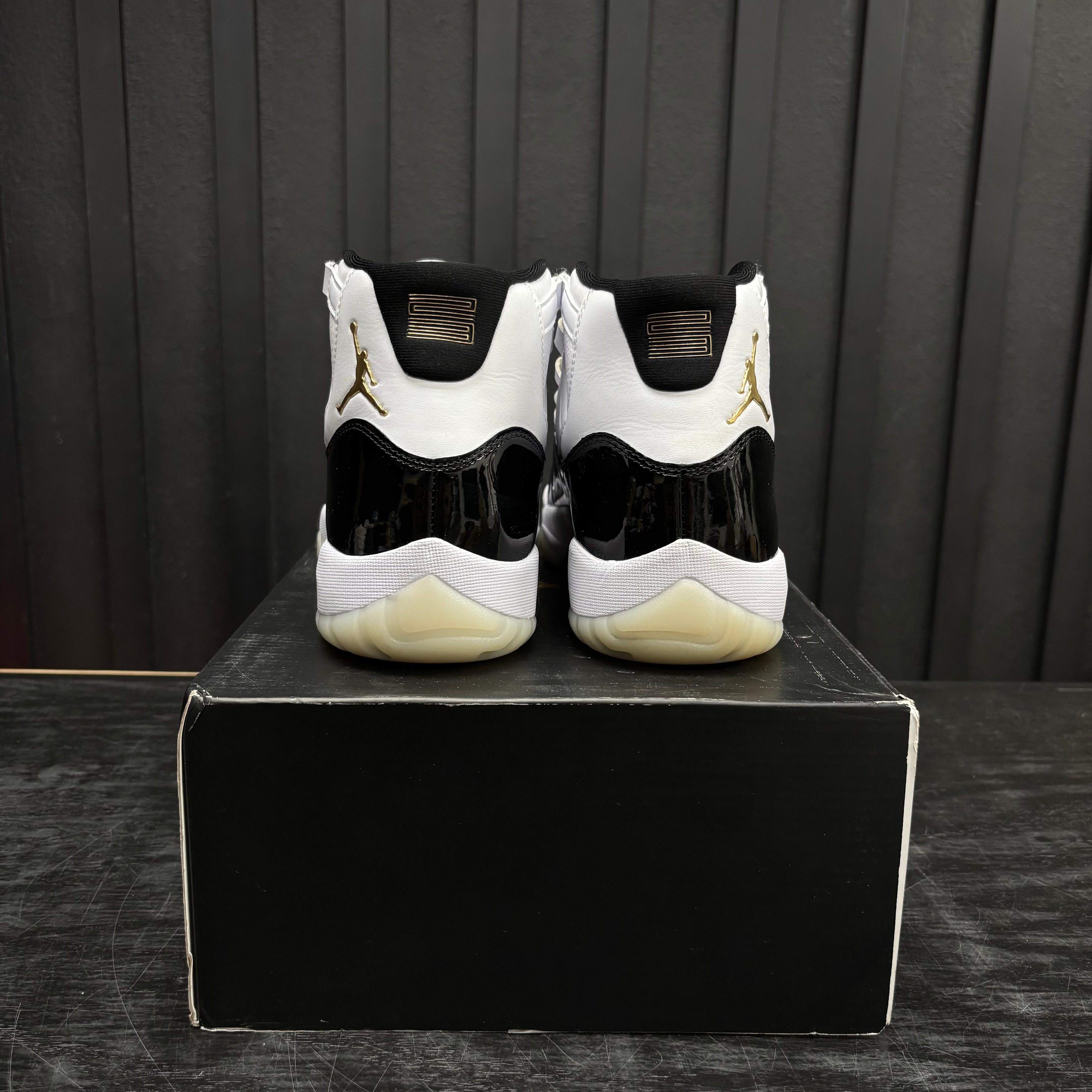 Jordan 11 Retro DMP Gratitude (2023) - Used - 1876