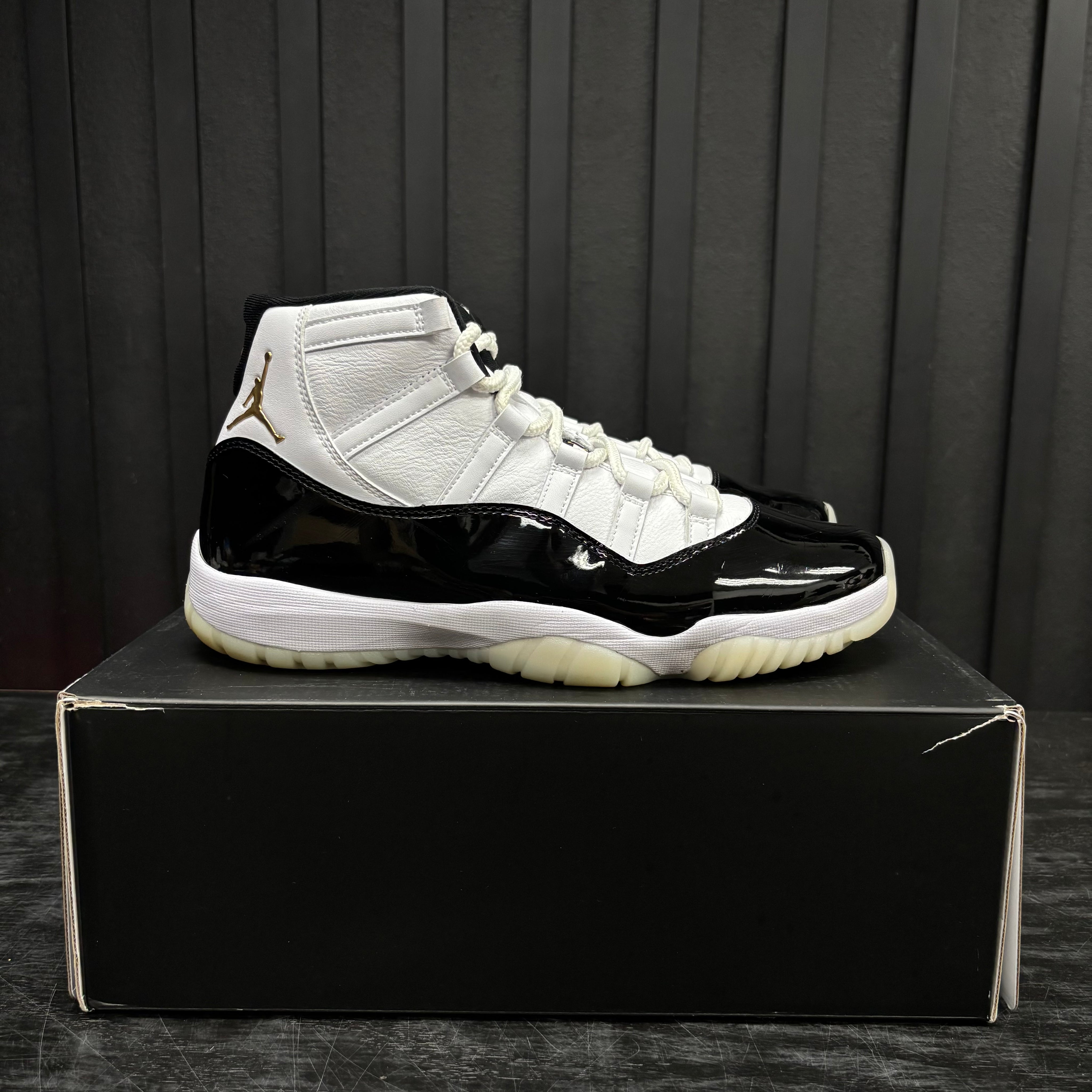 Jordan 11 Retro DMP Gratitude (2023) - Used - 1869