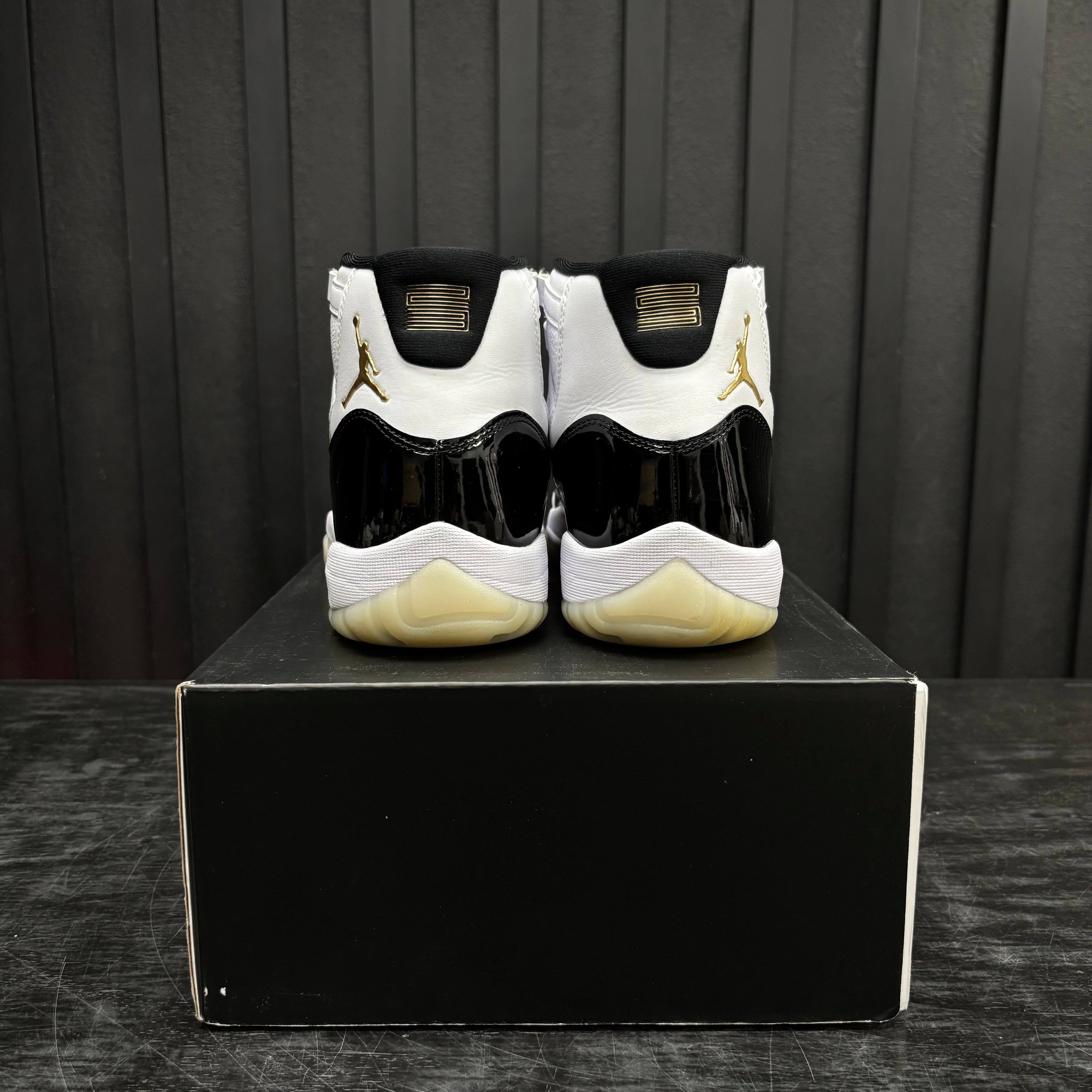 Jordan 11 Retro DMP Gratitude (2023) - Used - 1869