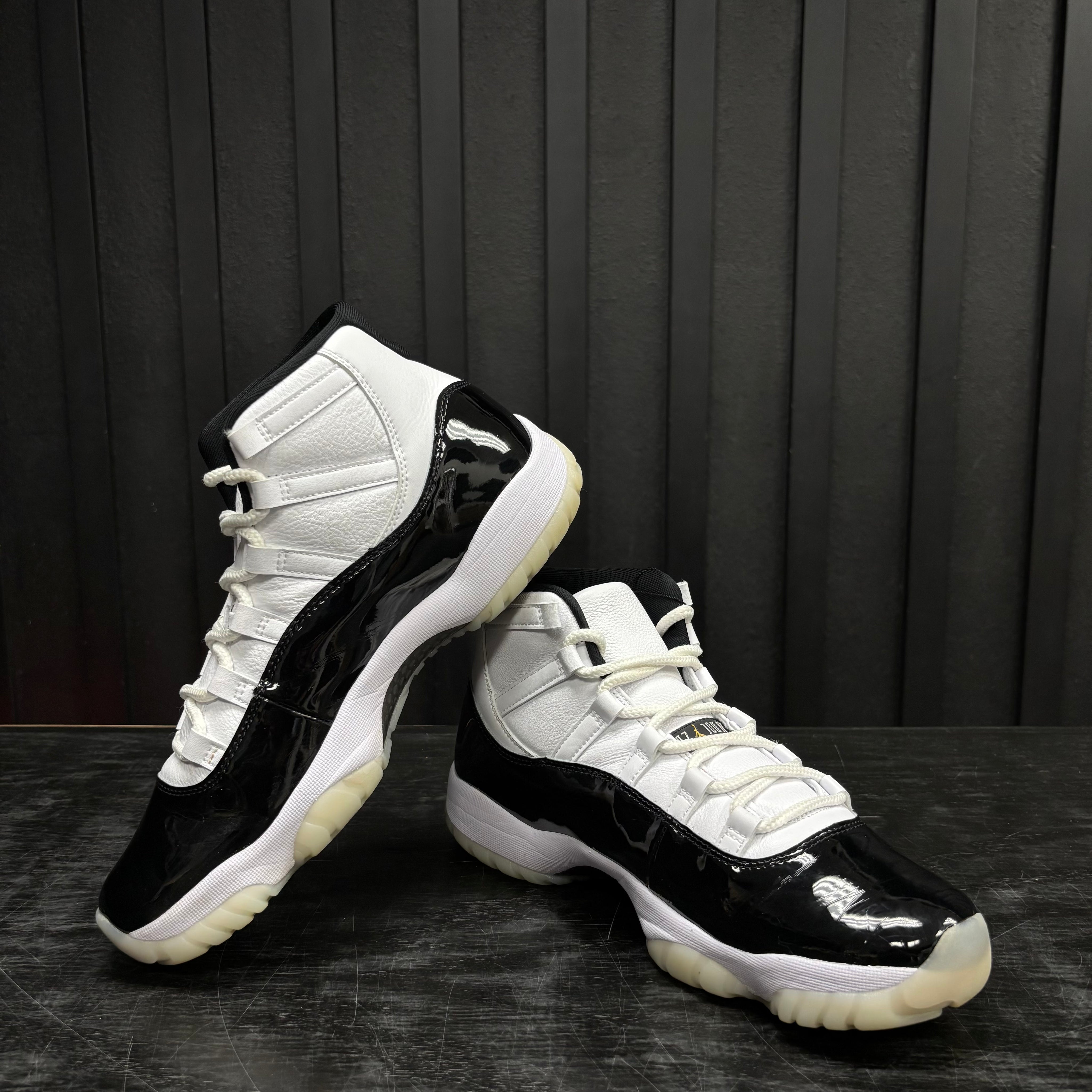 Jordan 11 Retro DMP Gratitude (2023) - Used - 1869