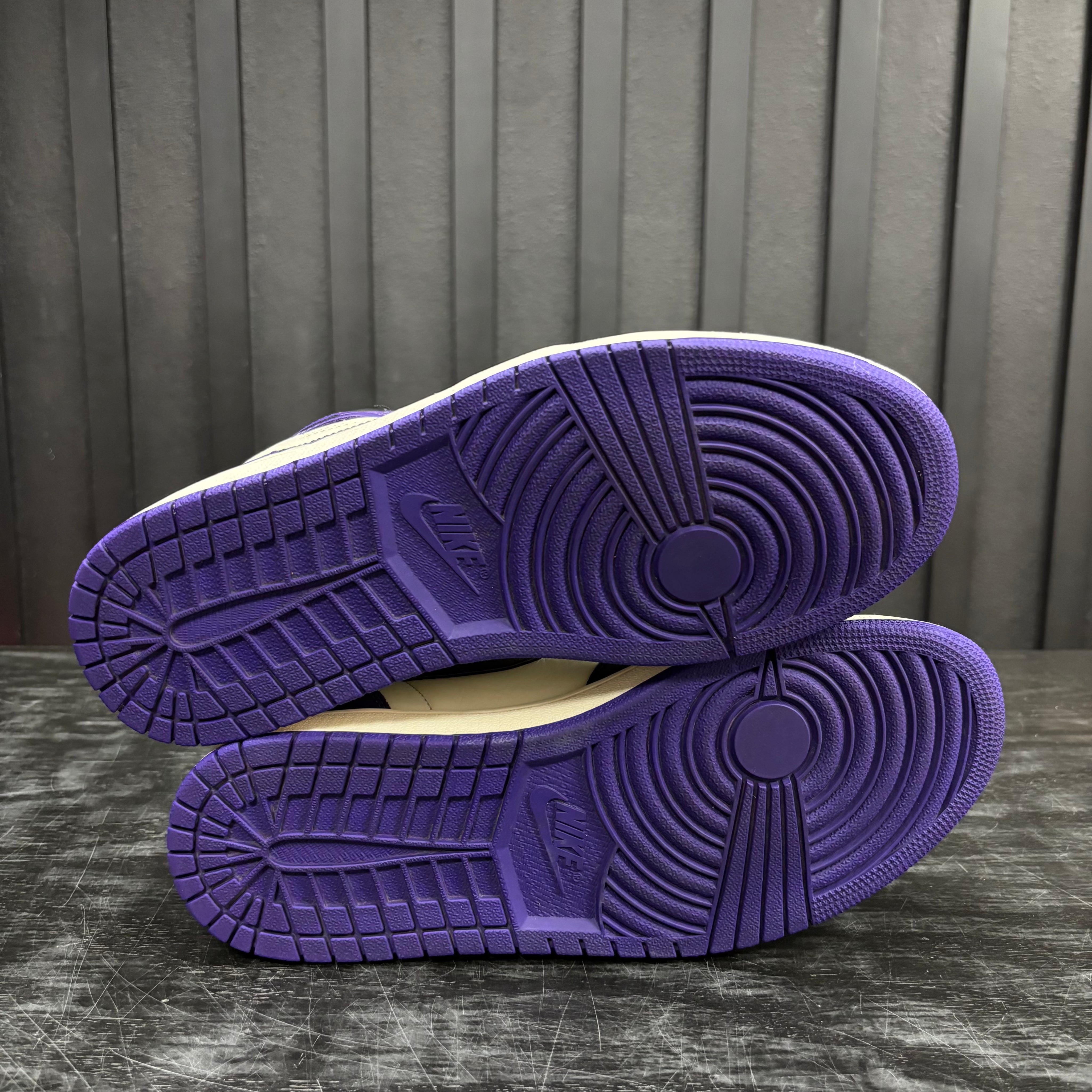 Jordan 1 Retro High Court Purple - Used - 4387