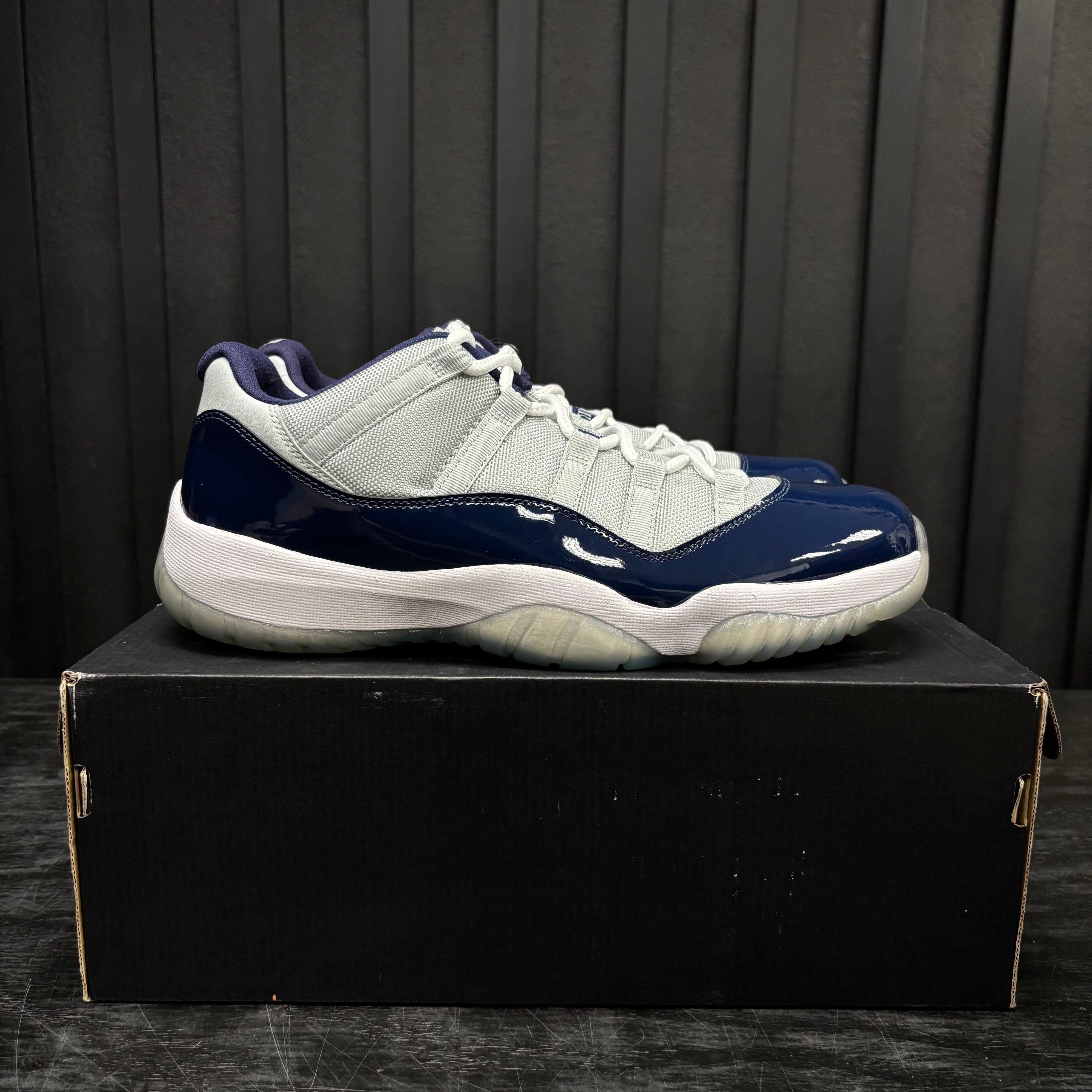 Jordan 11 Retro Low Georgetown - Used - 3871