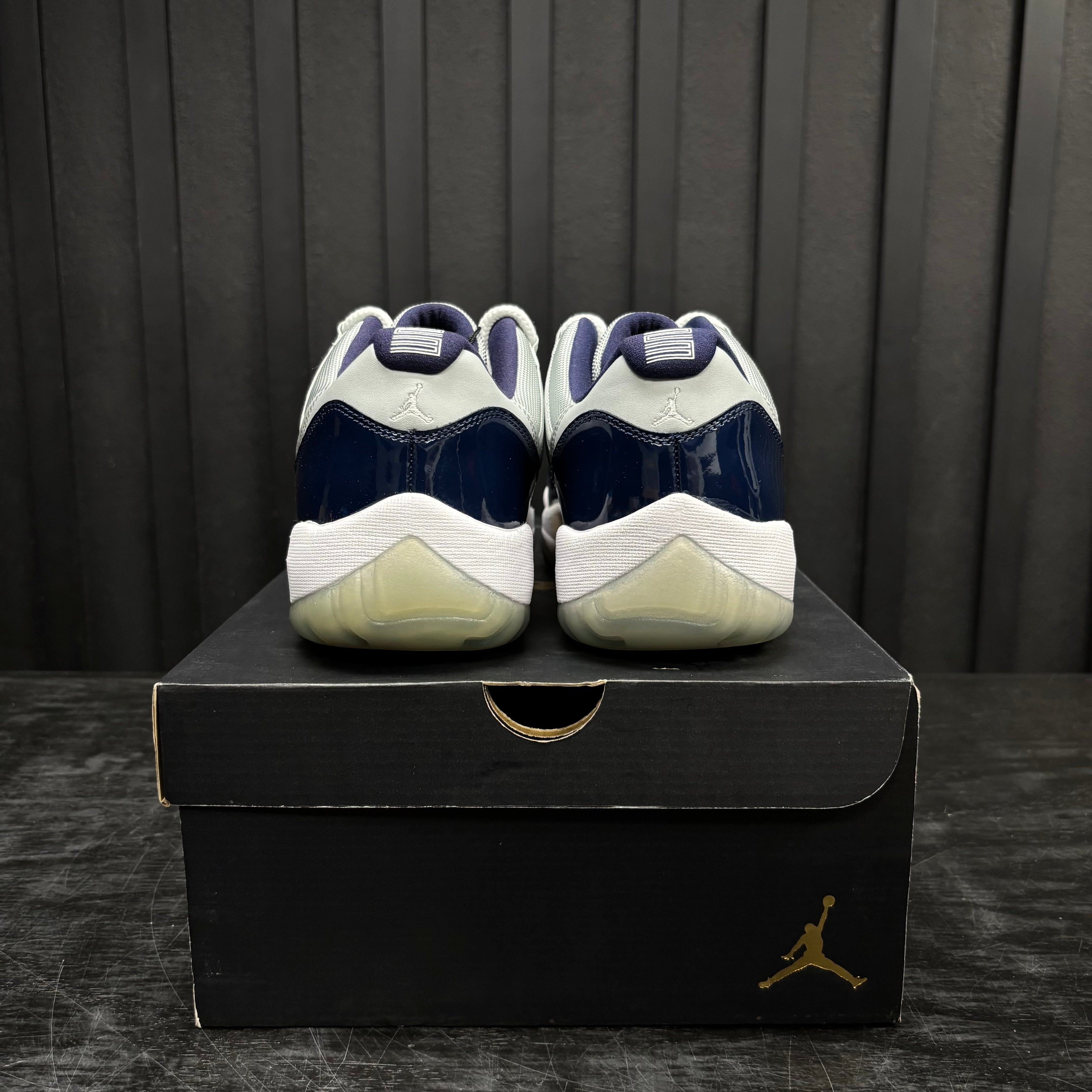 Jordan 11 Retro Low Georgetown - Used - 3871