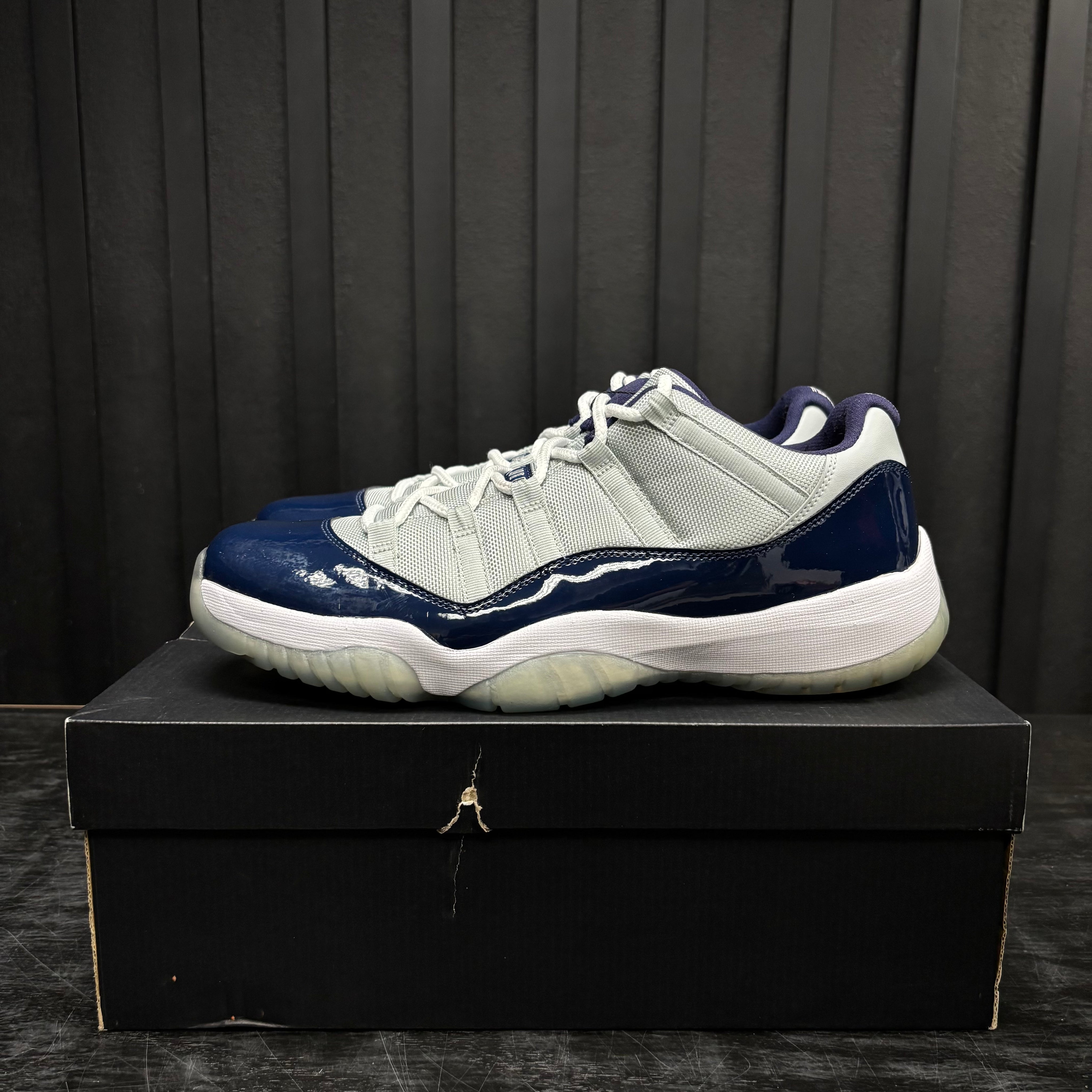 Jordan 11 Retro Low Georgetown - Used - 3871