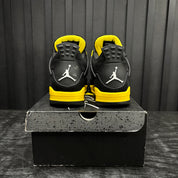 Jordan 4 Retro Thunder (2023) - Used - 1893