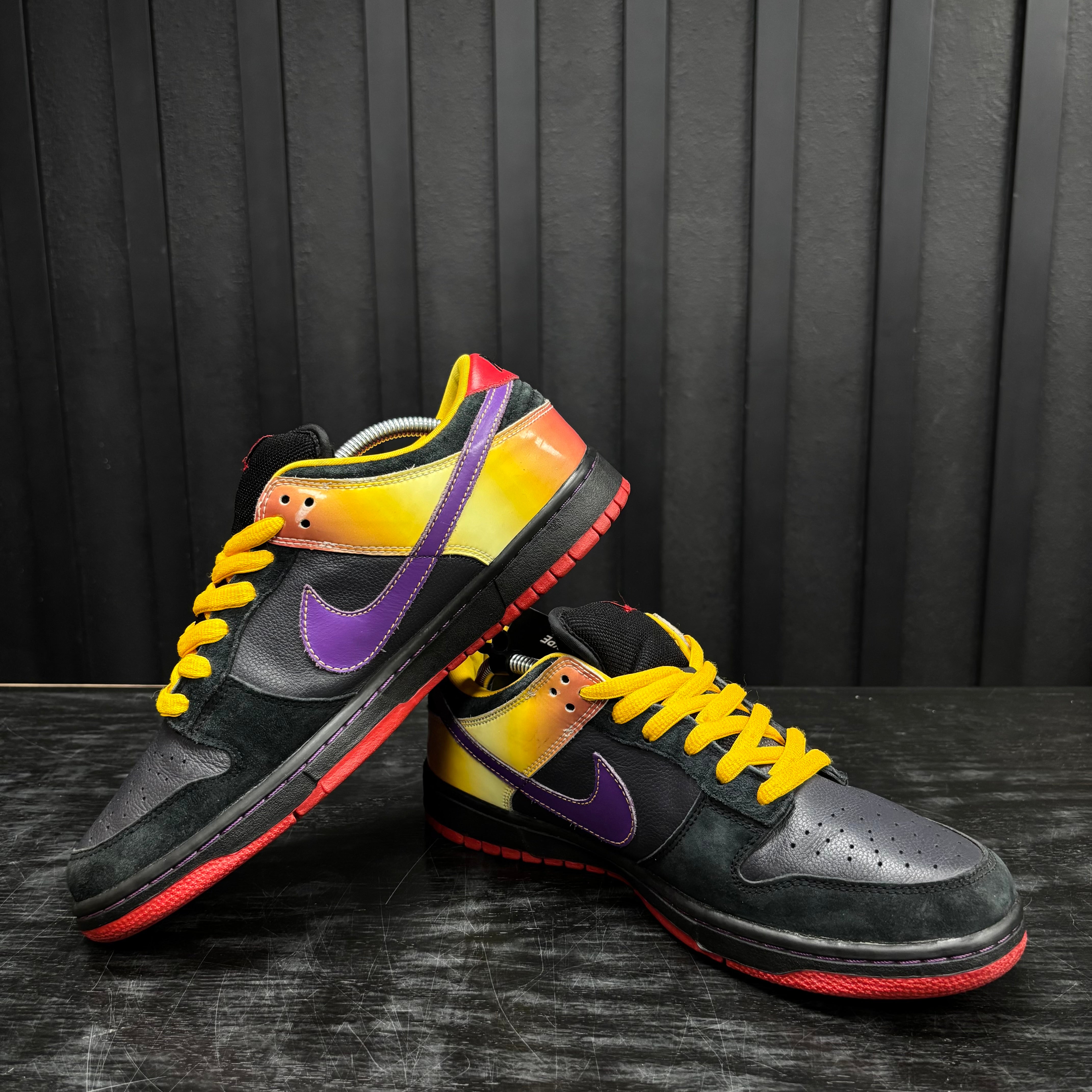 Nike SB Dunk Low Appetite for Destruction - Used - 1900