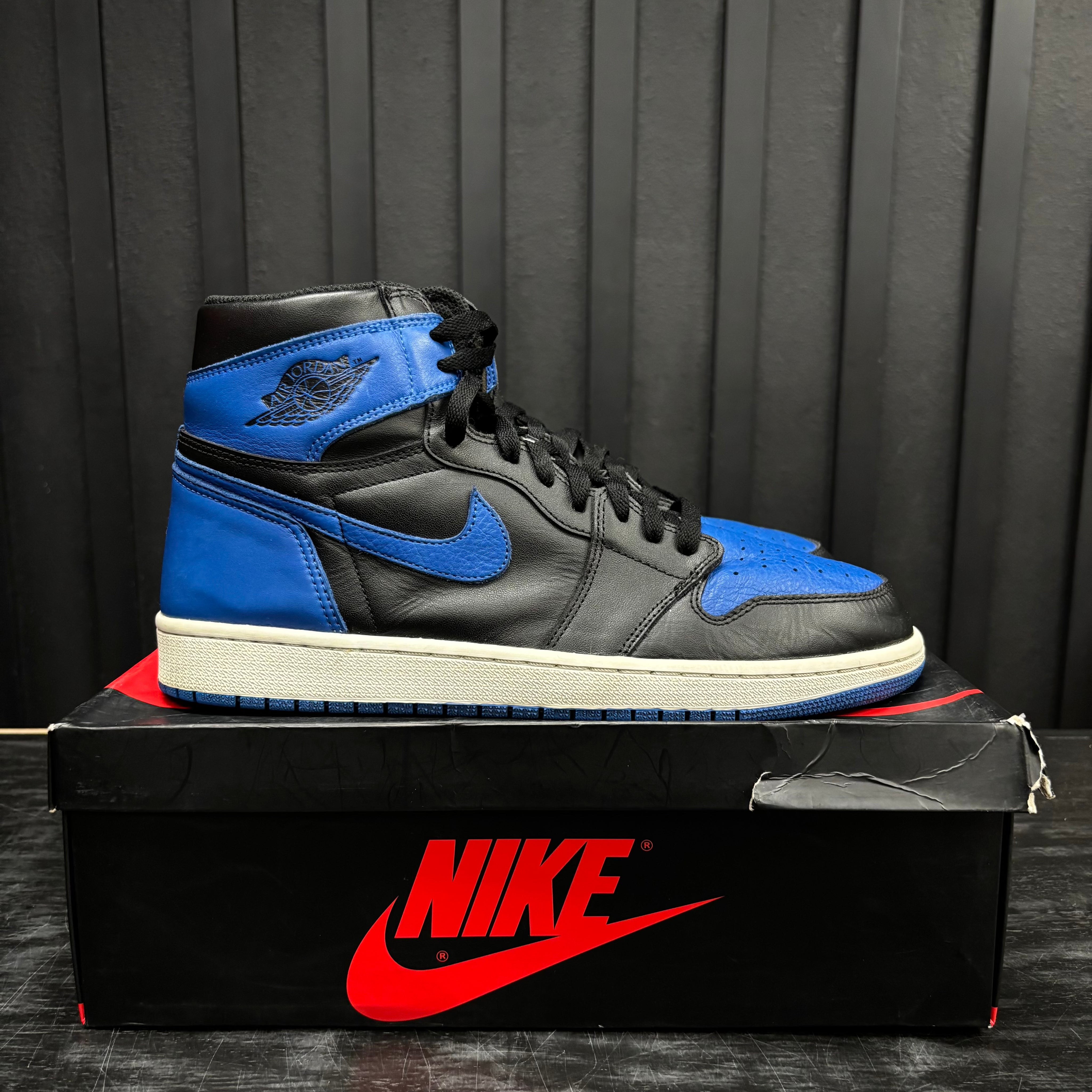 Jordan 1 Retro Royal (2017) - Used - 3882