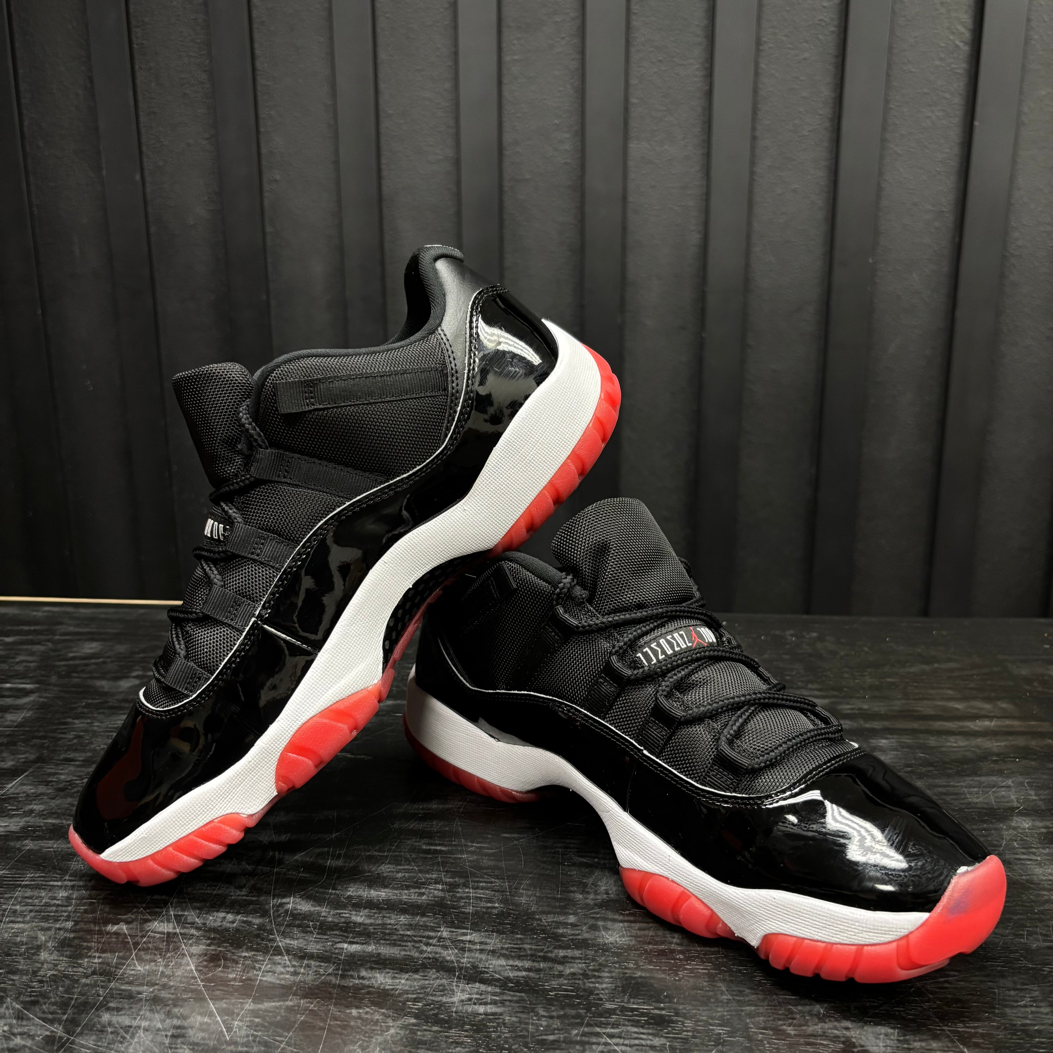 Jordan 11 Retro Low Bred (2025) - Used - 1896