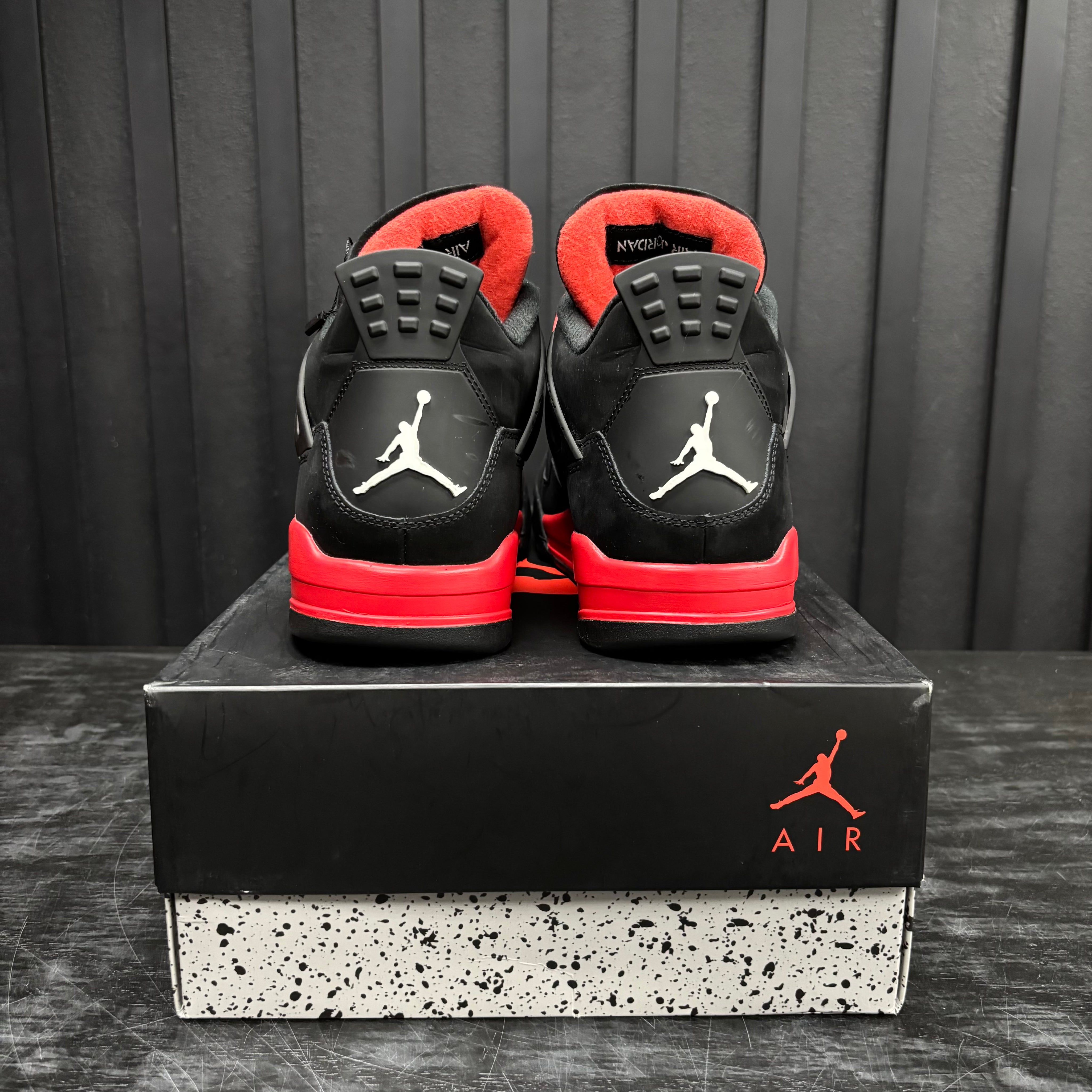 Jordan 4 Retro Red Thunder - Used - 1897